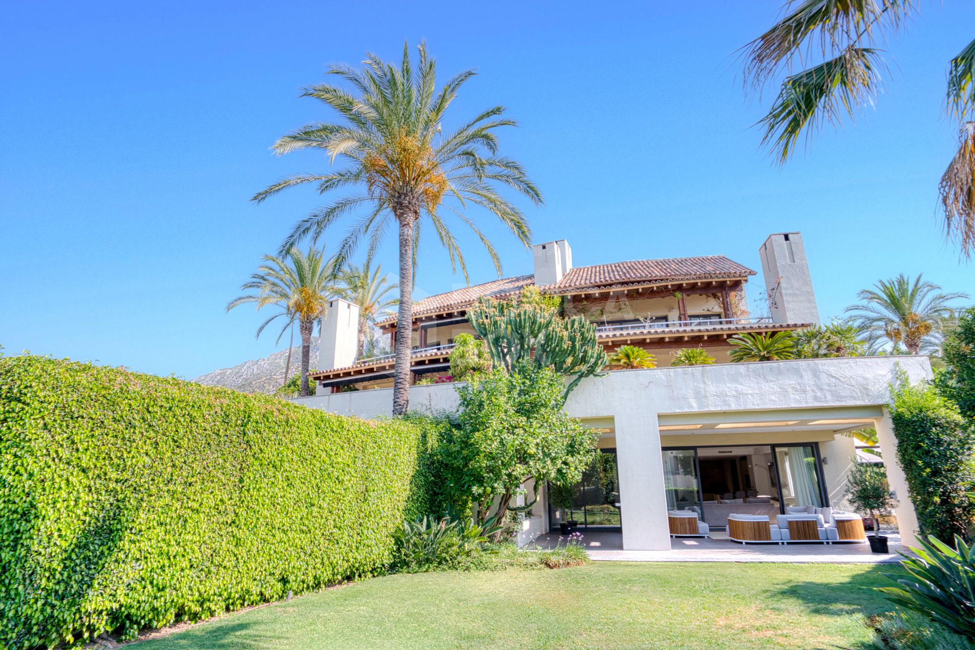 Luxury, south facing two bedroom, ground floor apartment located in prestigious community Imara, Balcones de Sierra Blanca