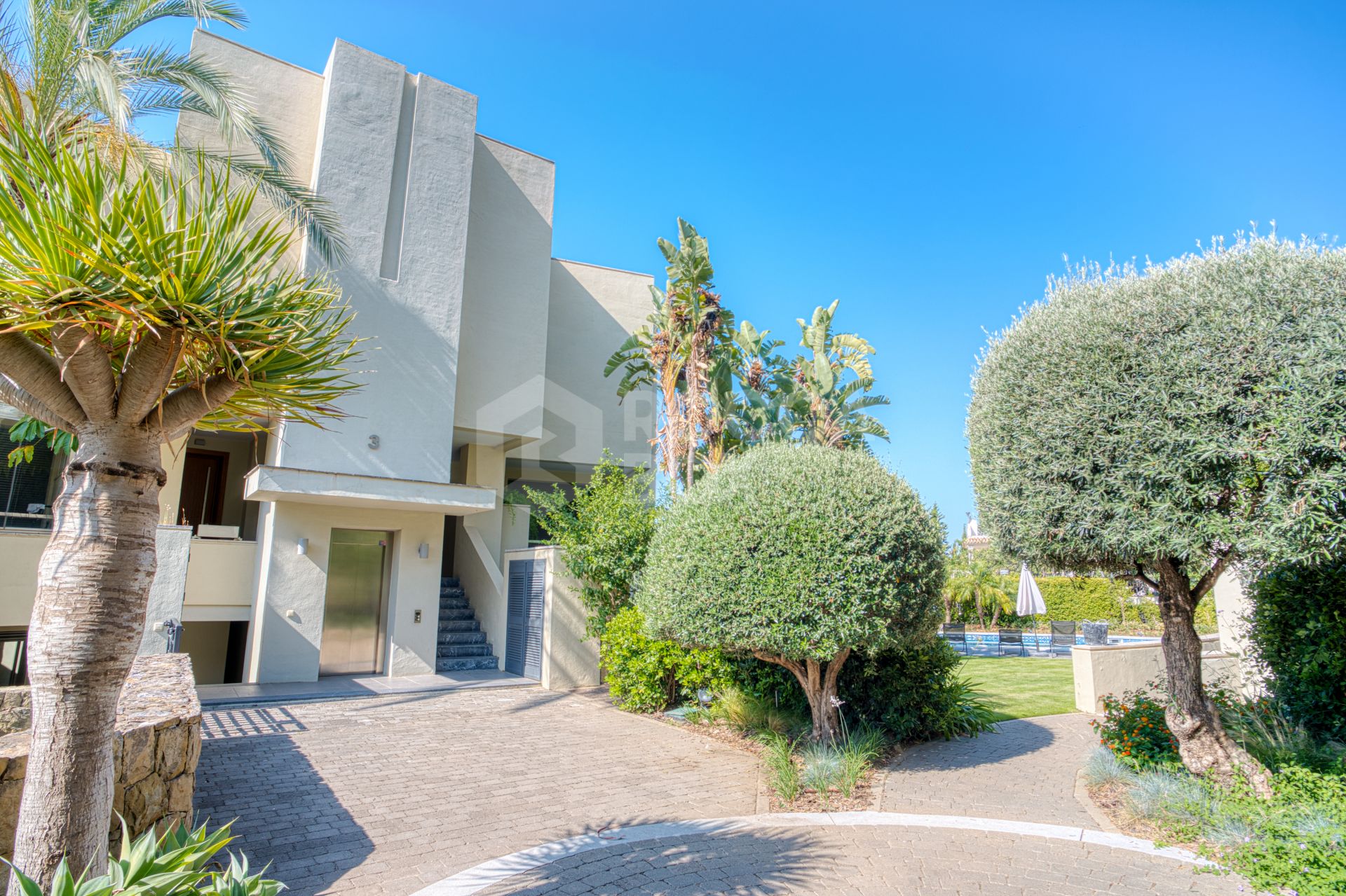 Luxury, south facing two bedroom, ground floor apartment located in prestigious community Imara, Balcones de Sierra Blanca