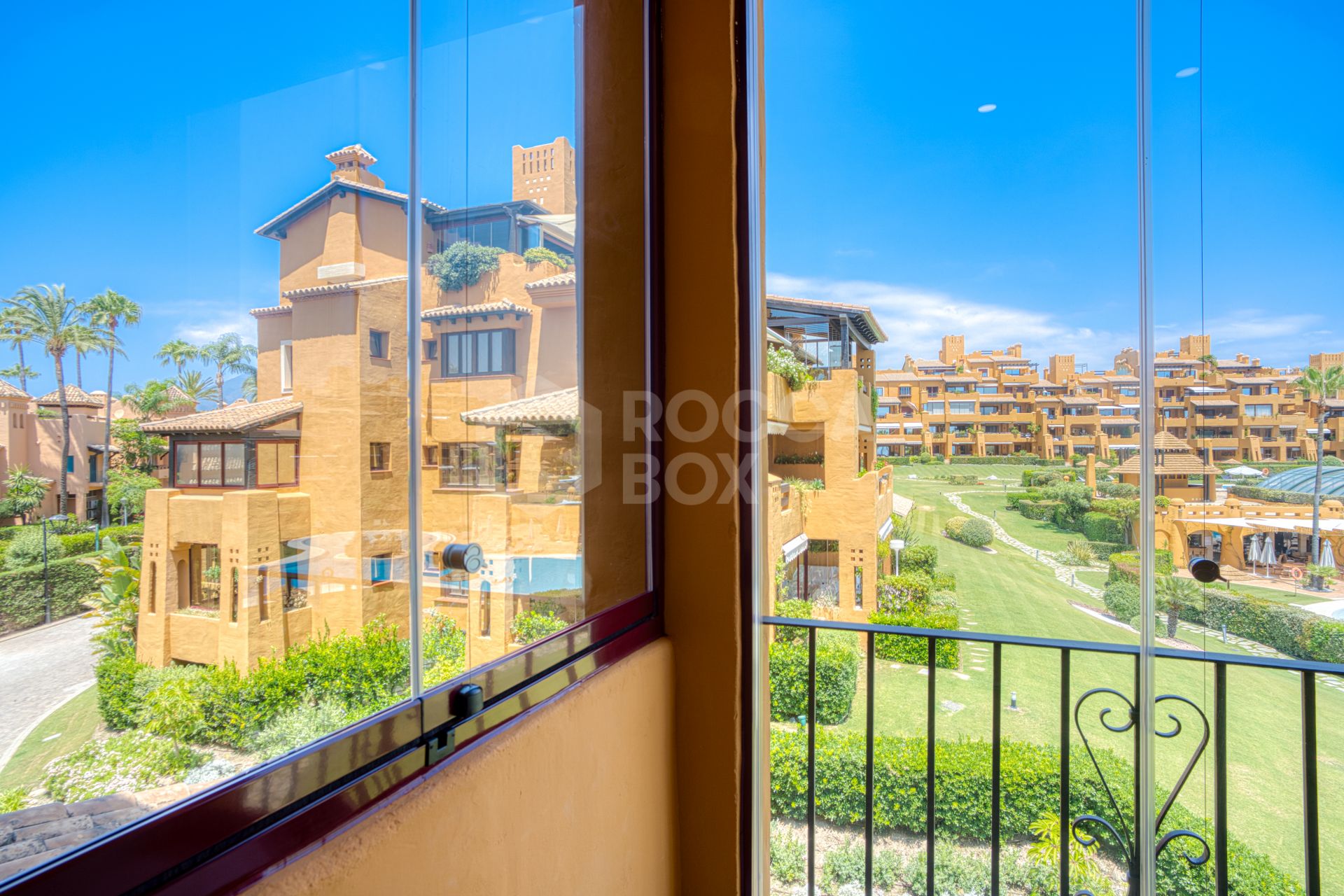 Beautiful beach front, south facing four bedroom apartment located in Los Granados del Mar on the New Golden Mile