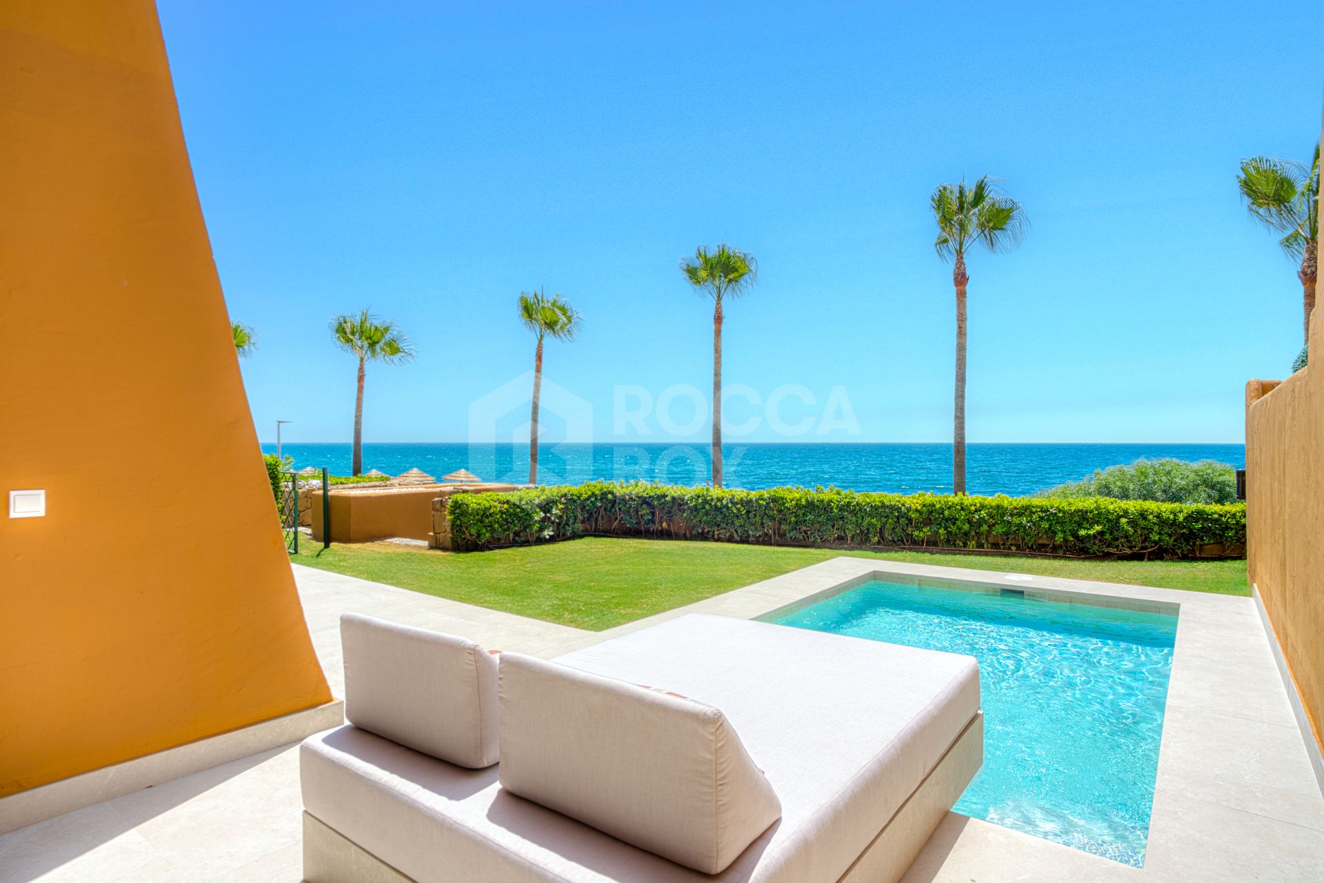 Stunning south facing, four bedroom ground floor apartment, set within the exclusive Los Granados del Mar urbanization on the New Golden Mile