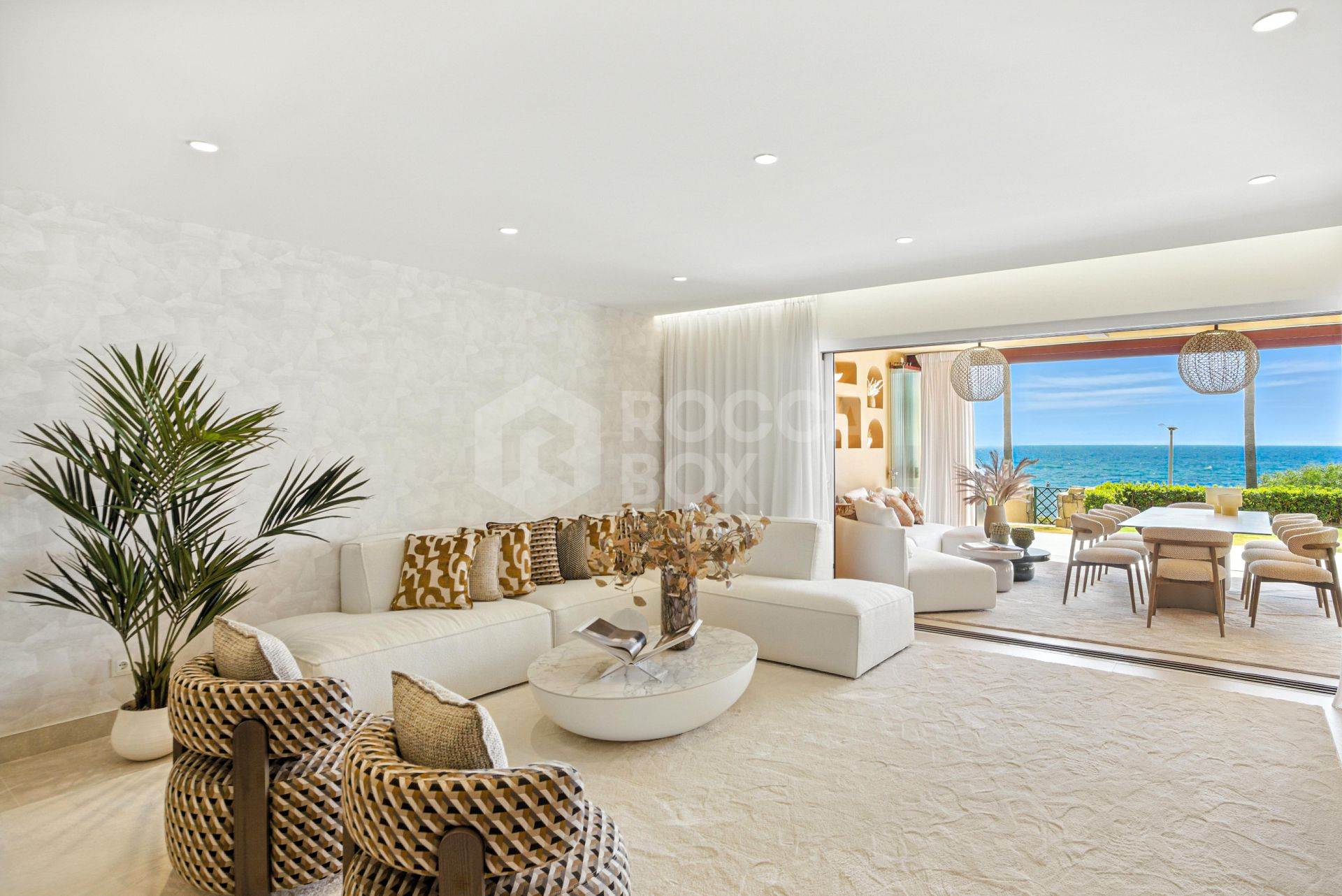 Stunning south facing, four bedroom ground floor apartment, set within the exclusive Los Granados del Mar urbanization on the New Golden Mile