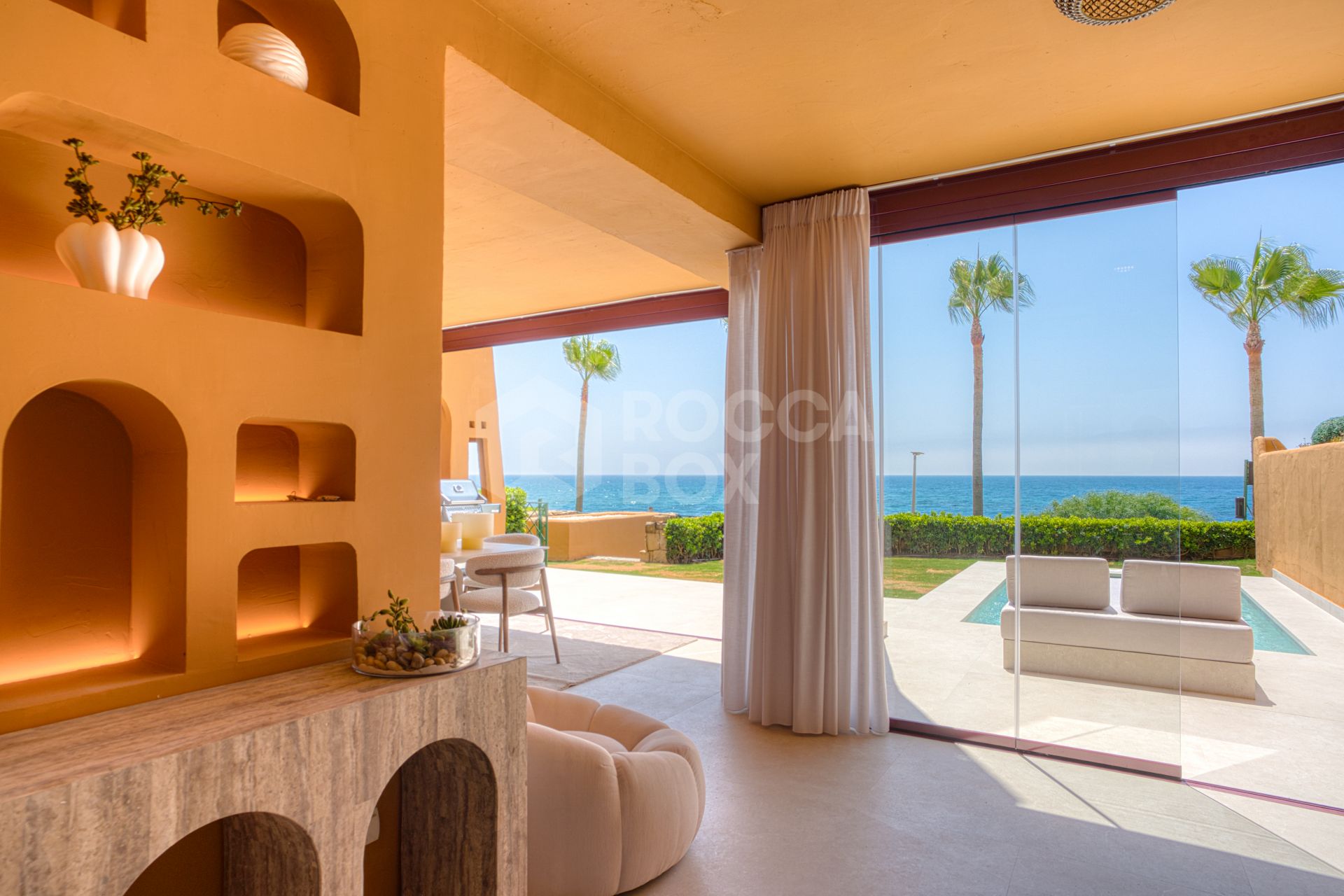 Stunning south facing, four bedroom ground floor apartment, set within the exclusive Los Granados del Mar urbanization on the New Golden Mile