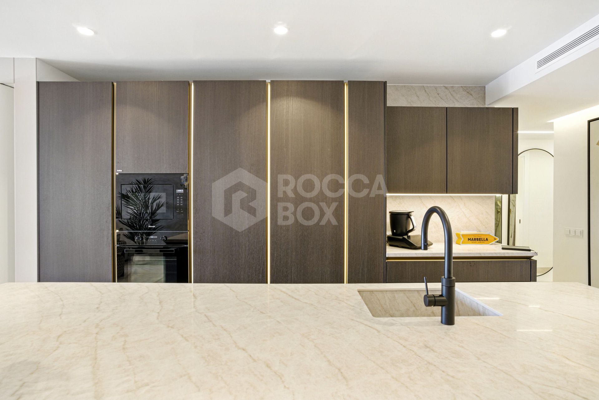 Stunning south facing, four bedroom ground floor apartment, set within the exclusive Los Granados del Mar urbanization on the New Golden Mile
