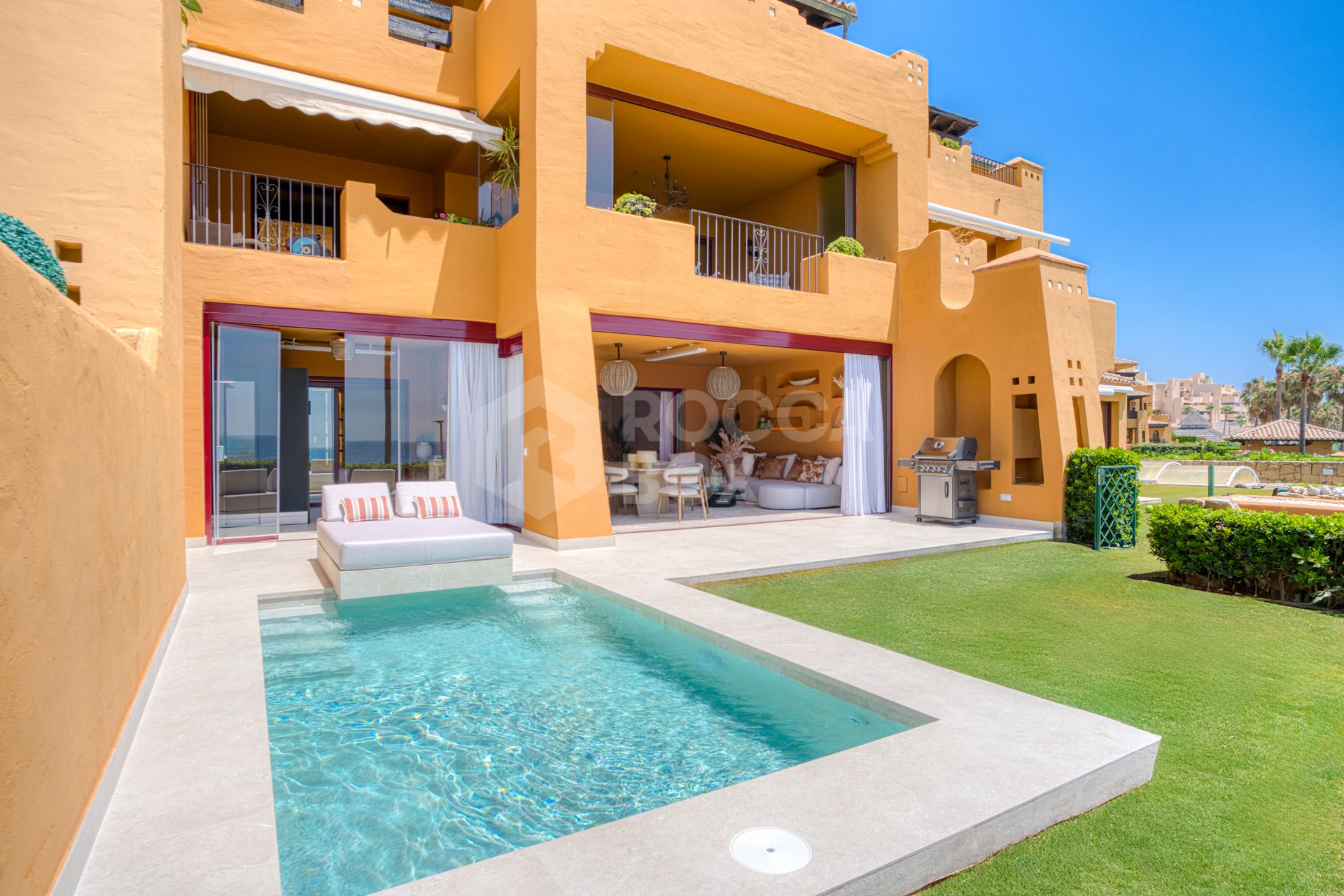 Stunning south facing, four bedroom ground floor apartment, set within the exclusive Los Granados del Mar urbanization on the New Golden Mile