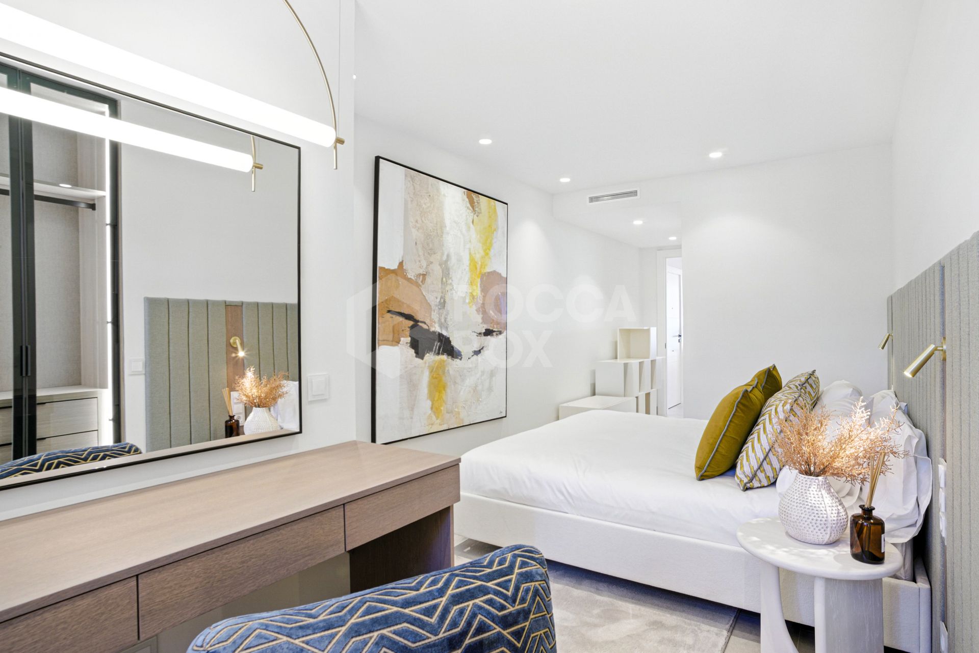 Stunning south facing, four bedroom ground floor apartment, set within the exclusive Los Granados del Mar urbanization on the New Golden Mile
