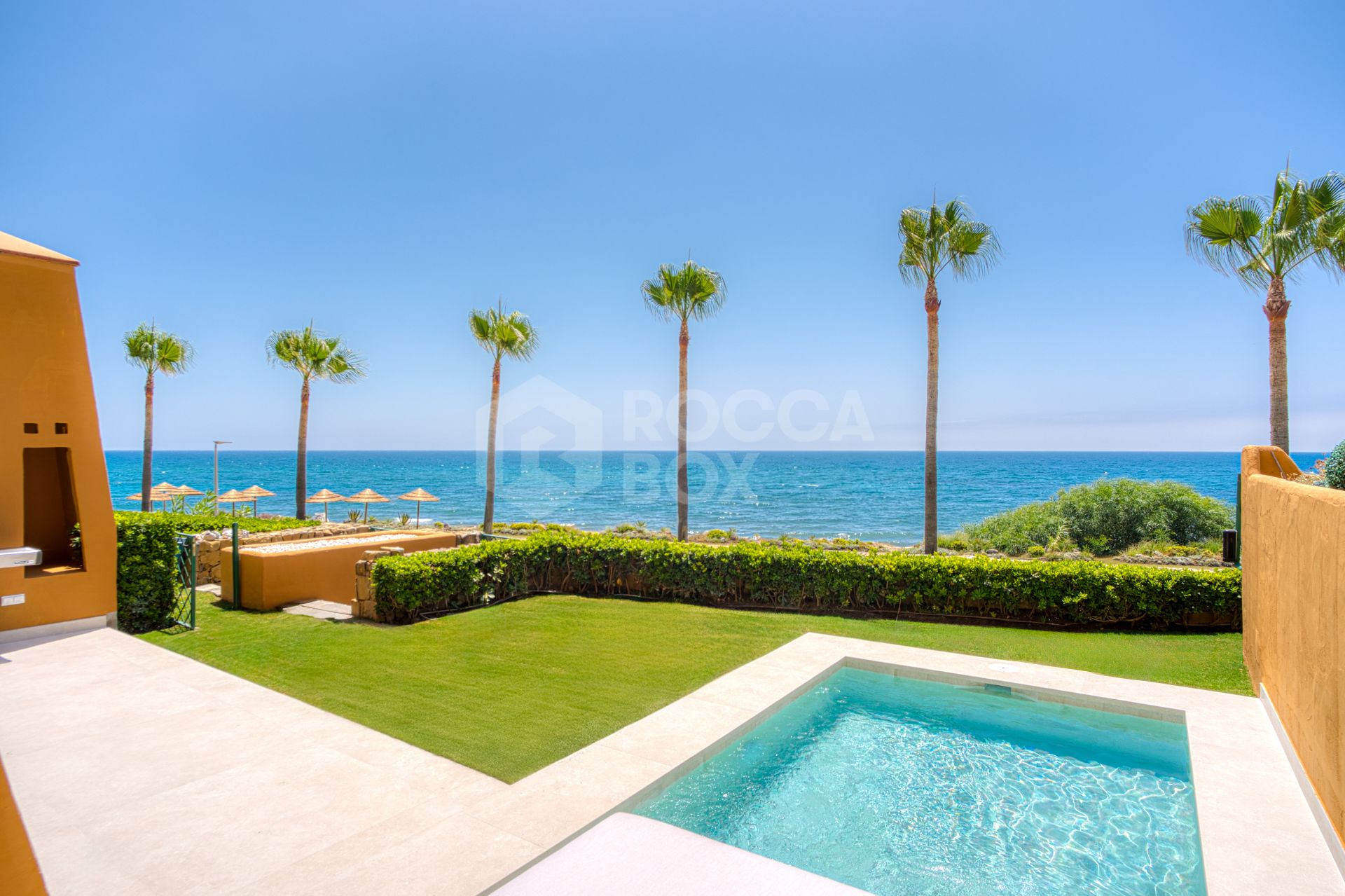 Stunning south facing, four bedroom ground floor apartment, set within the exclusive Los Granados del Mar urbanization on the New Golden Mile