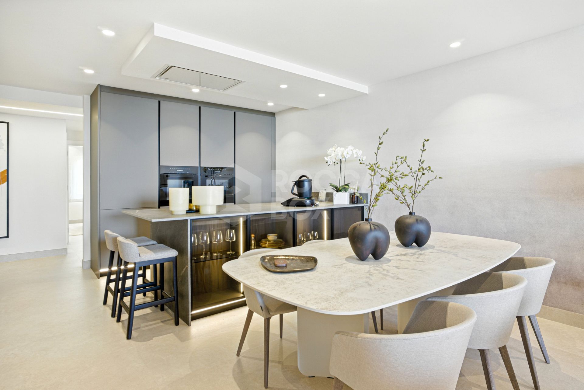 Impeccably renovated, south facing beach front, garden apartment located in the exclusive Menara Beach community on the sought-after New Golden Mile