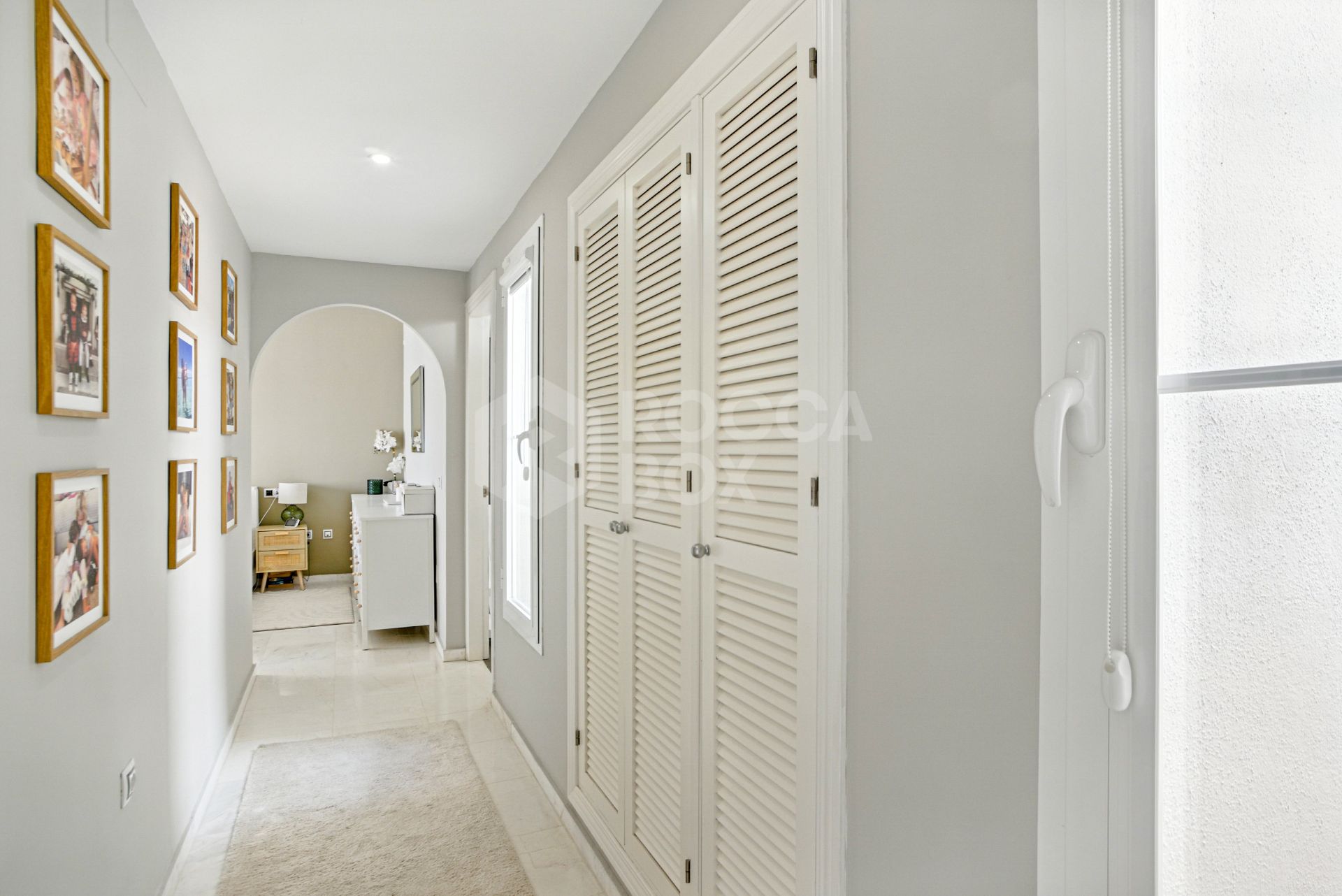 Stylish south west facing, three-bedroom semi detached townhouse located in Riviera del Sol