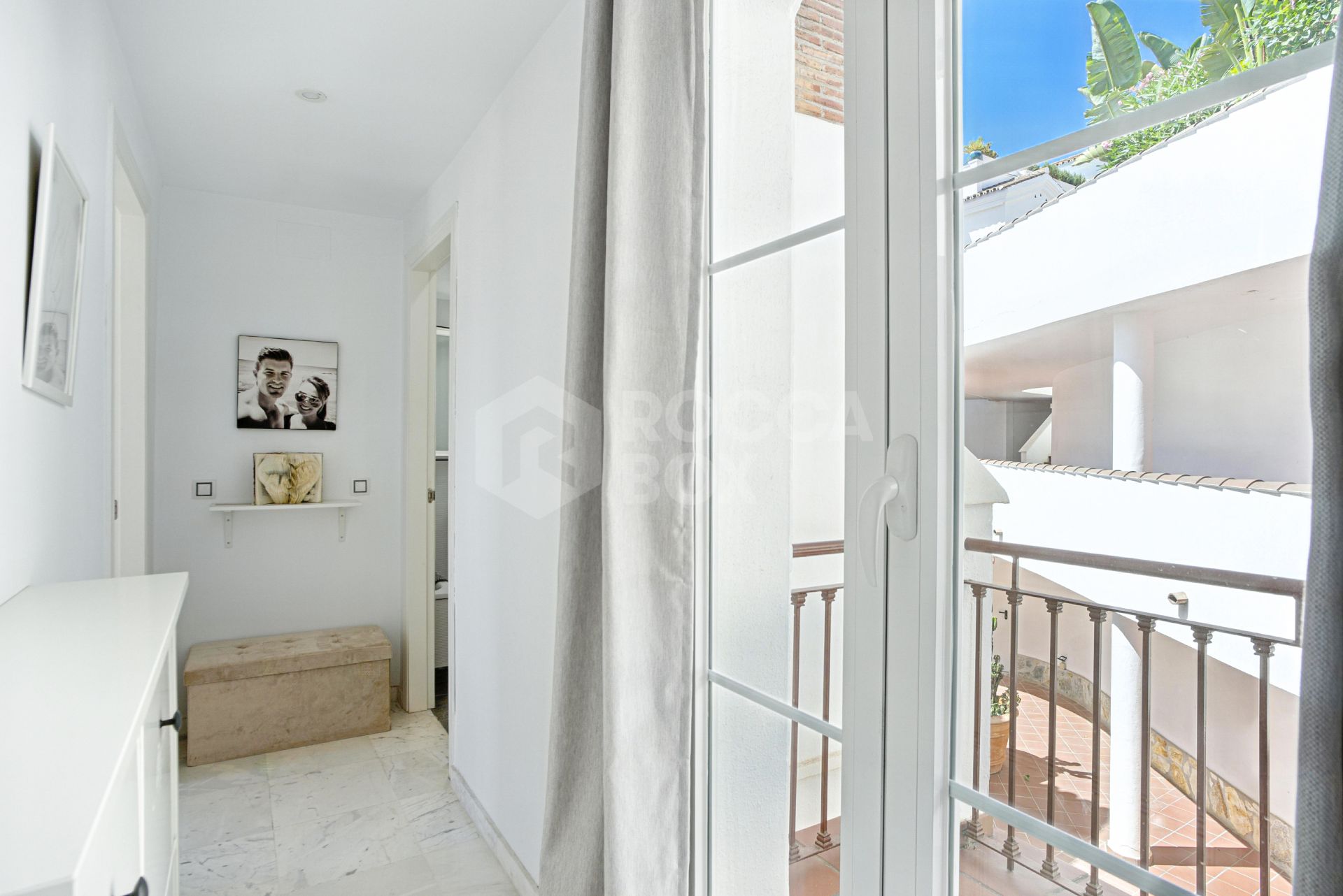 Stylish south west facing, three-bedroom semi detached townhouse located in Riviera del Sol
