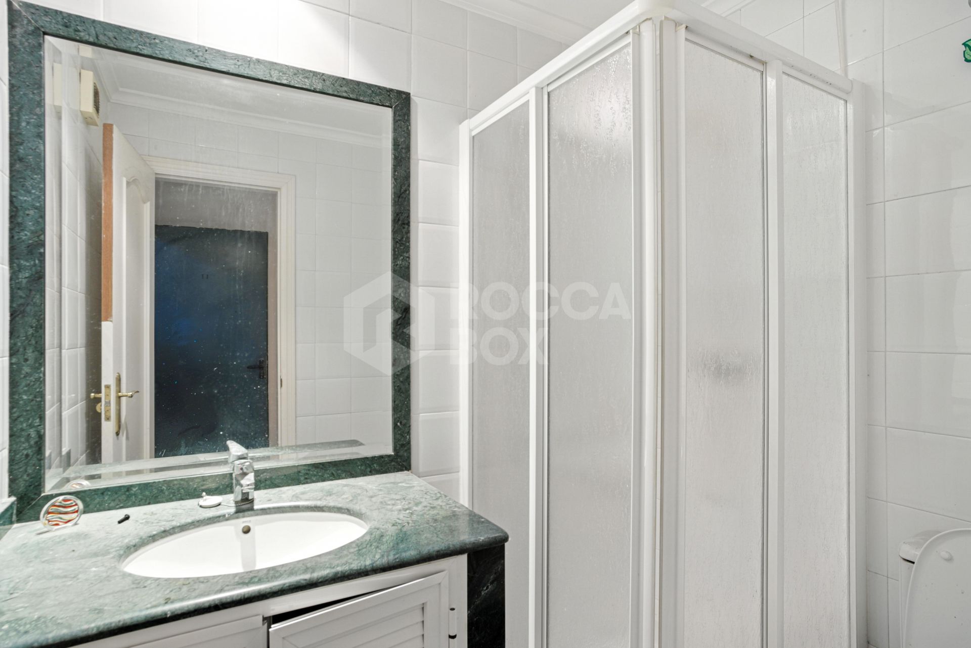 Exclusive Beachfront Two-Bedroom South-Facing Apartment with Sea Views in La Herradura, Marbella