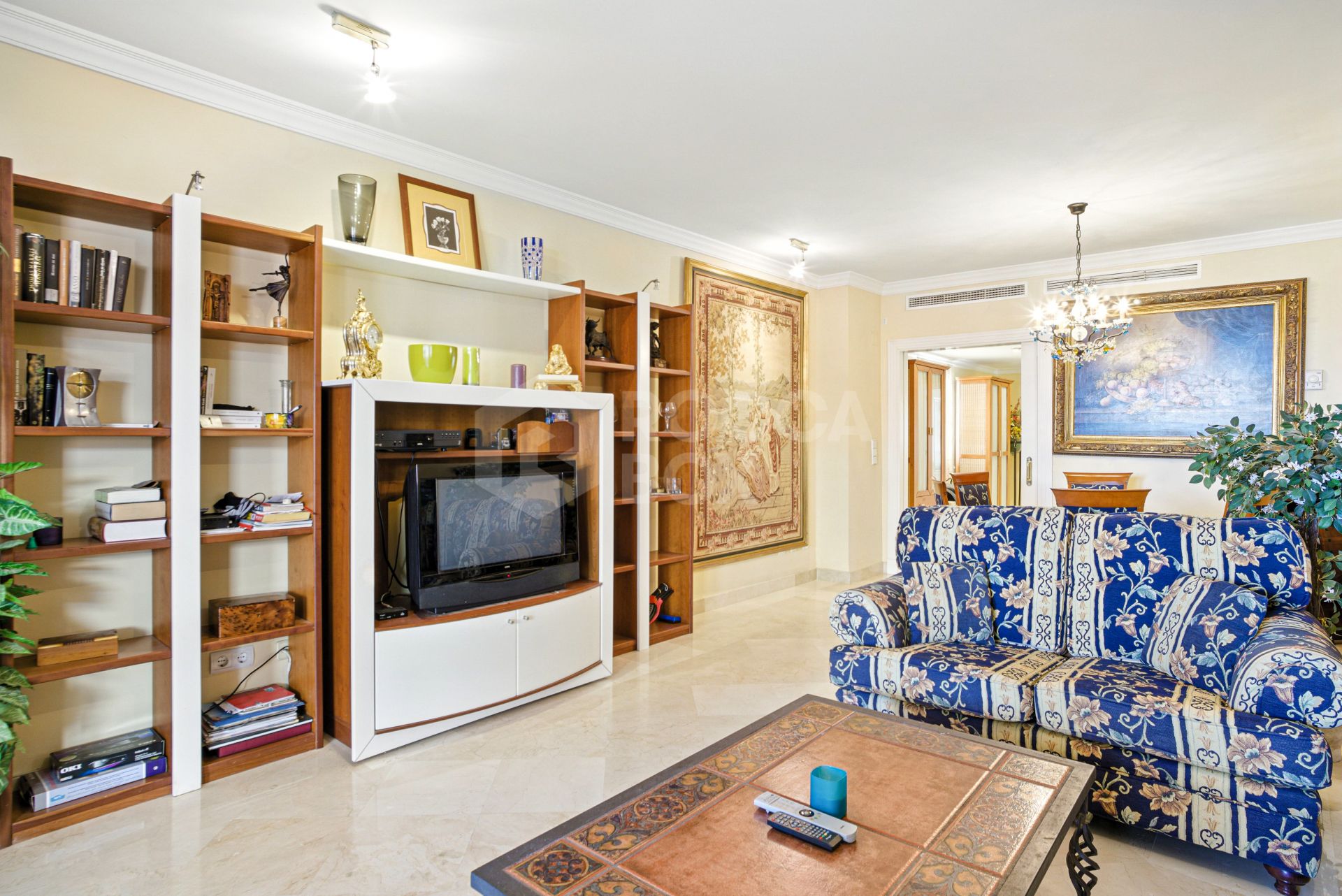 Exclusive Beachfront Two-Bedroom South-Facing Apartment with Sea Views in La Herradura, Marbella
