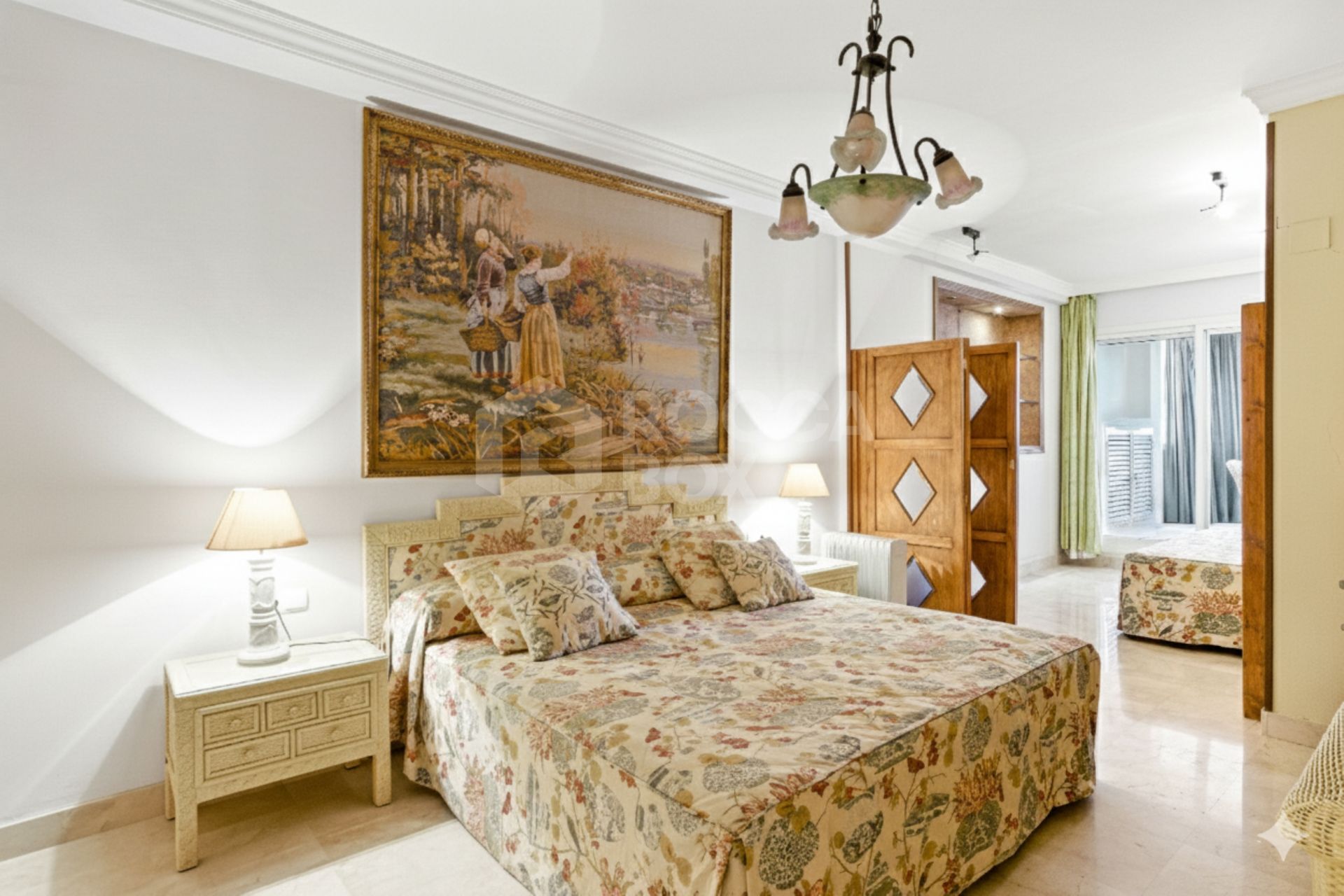 Exclusive Beachfront Two-Bedroom South-Facing Apartment with Sea Views in La Herradura, Marbella