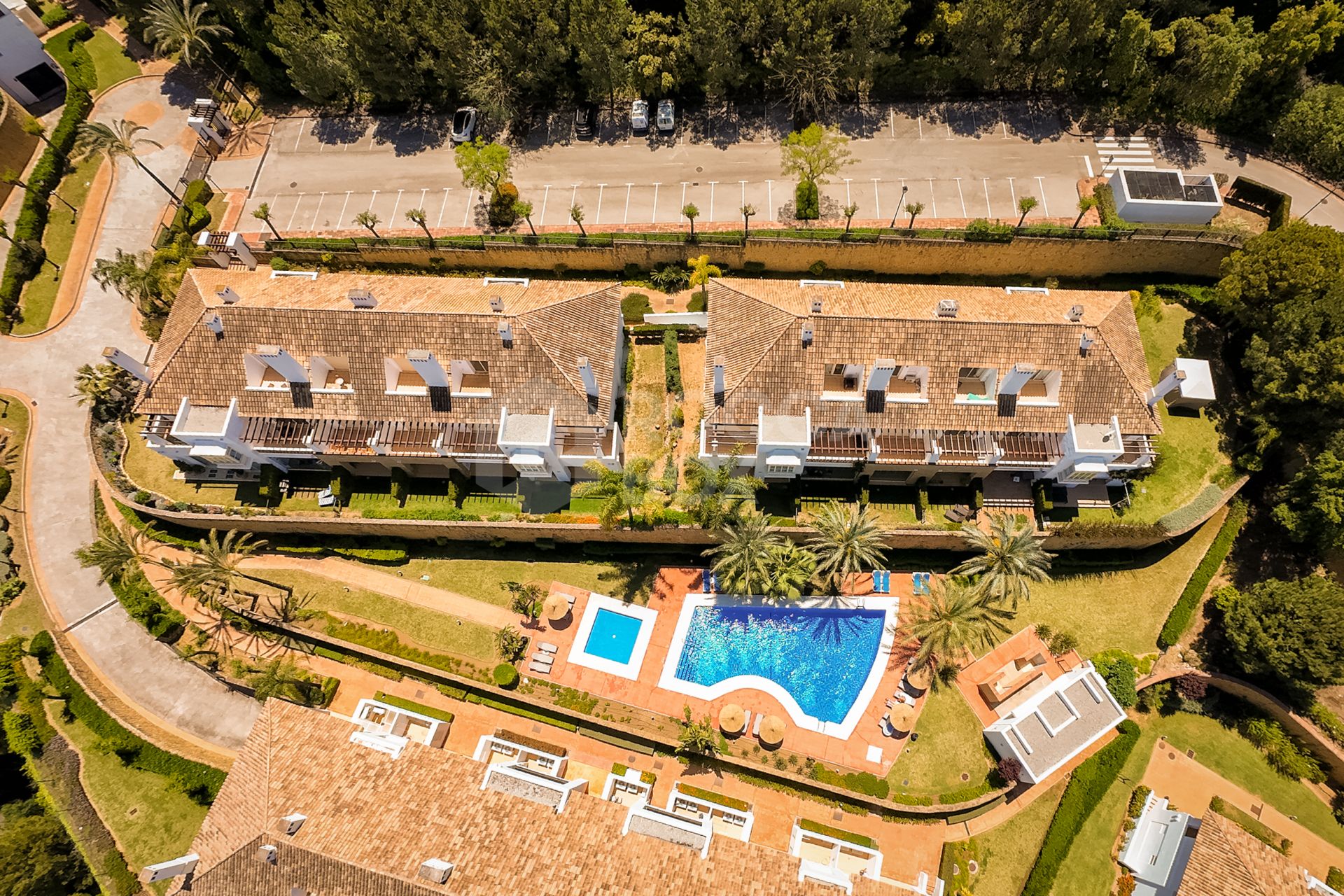 Elegant north east facing, three bedroom townhouse located in La Cala Golf, Mijas