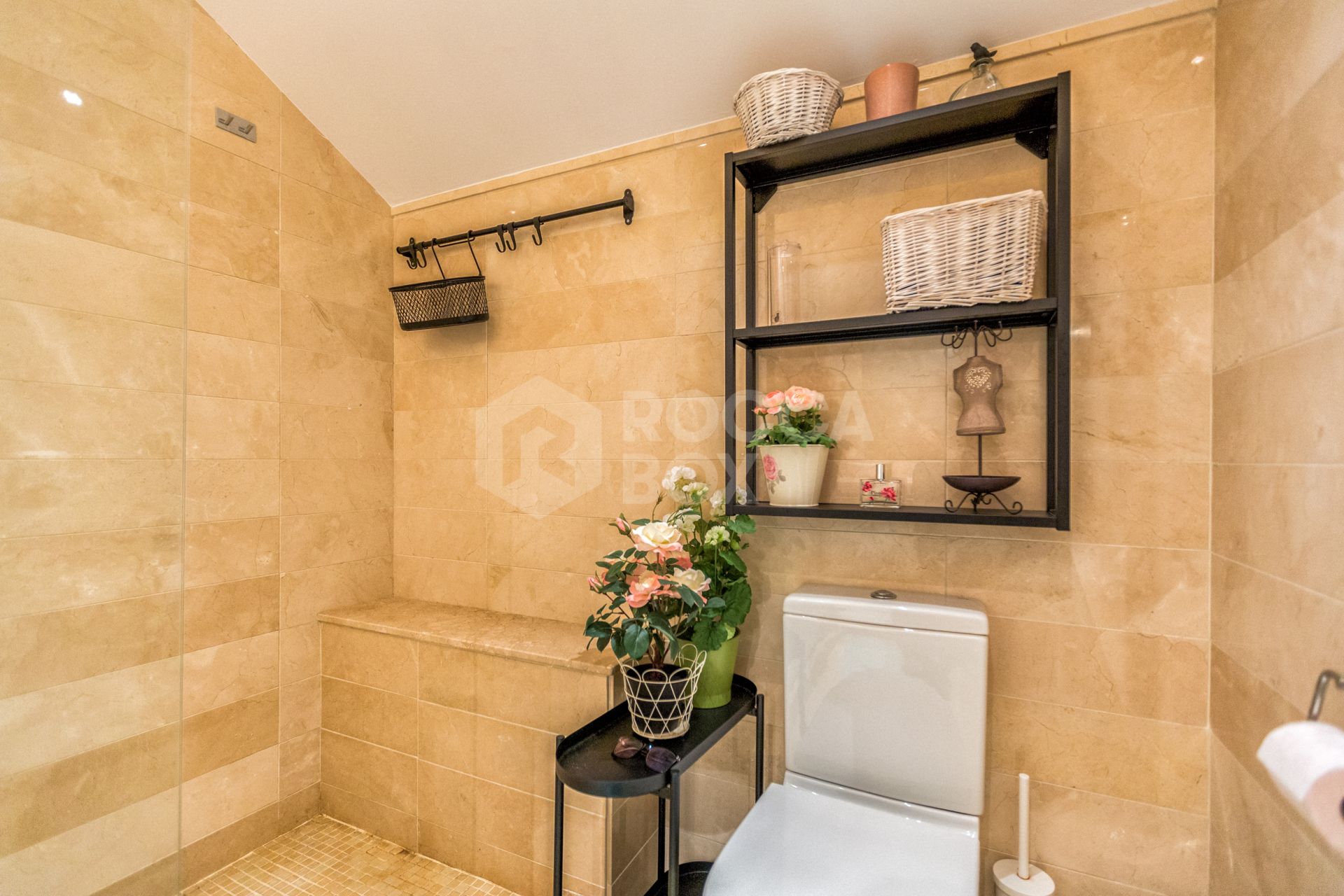 Elegant north east facing, three bedroom townhouse located in La Cala Golf, Mijas