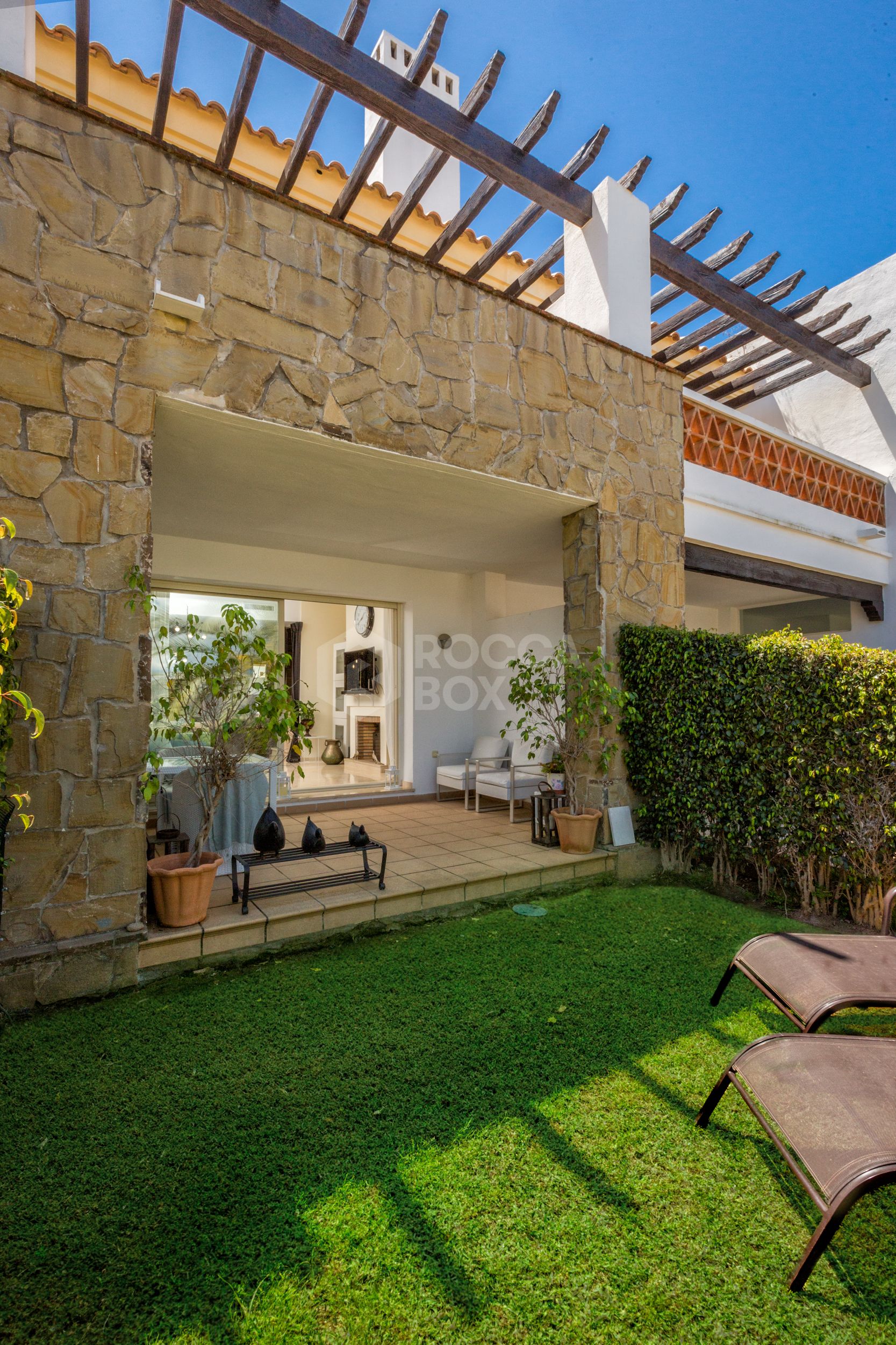 Elegant north east facing, three bedroom townhouse located in La Cala Golf, Mijas