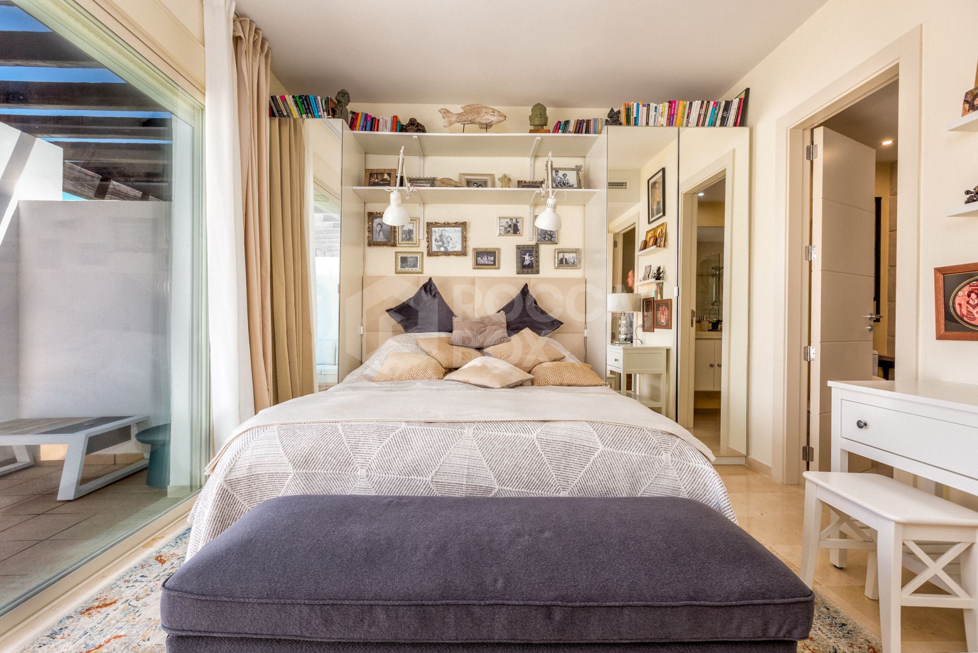 Elegant north east facing, three bedroom townhouse located in La Cala Golf, Mijas