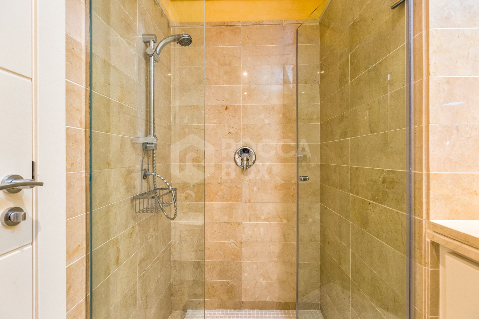Elegant north east facing, three bedroom townhouse located in La Cala Golf, Mijas