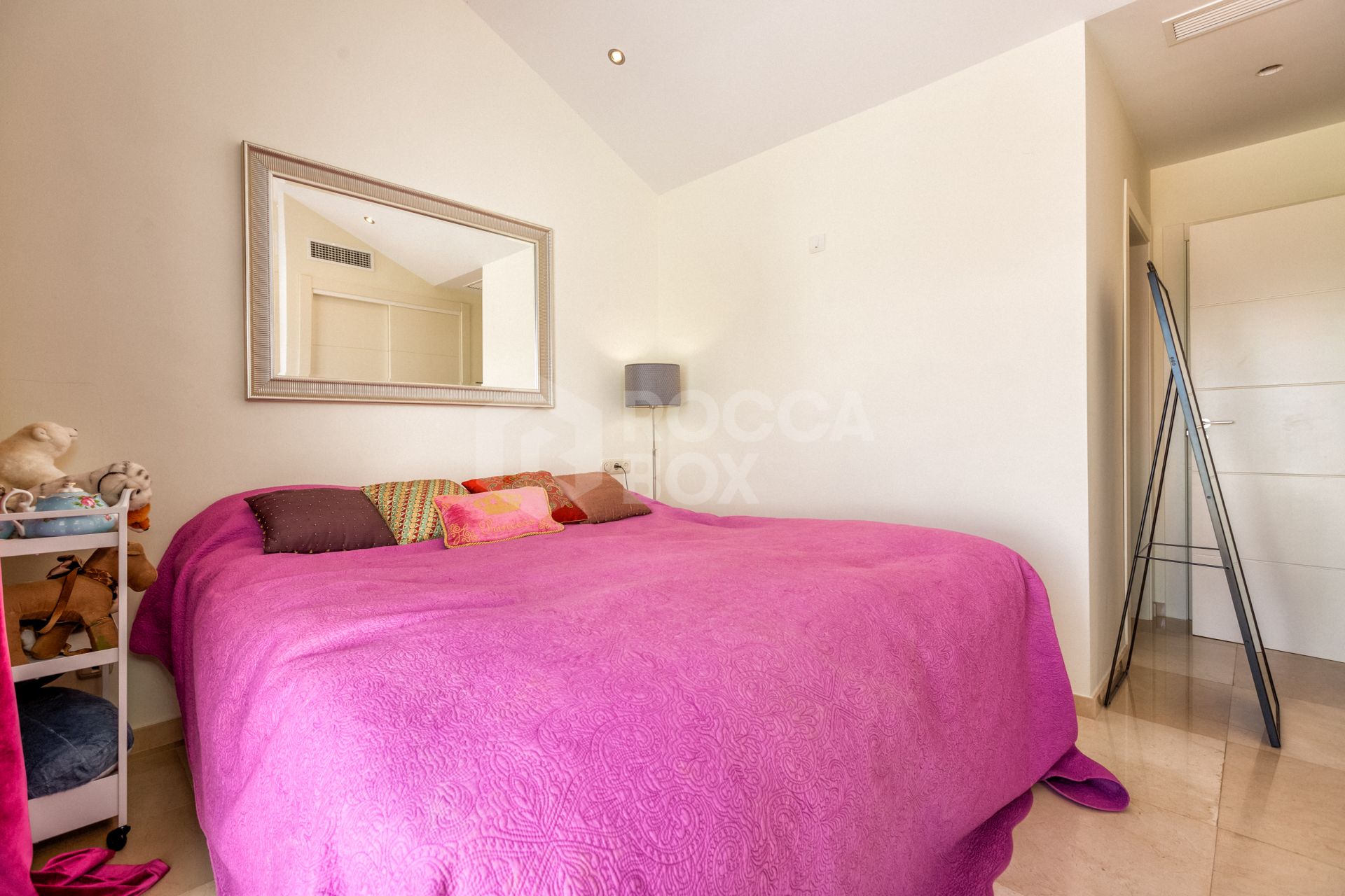 Elegant north east facing, three bedroom townhouse located in La Cala Golf, Mijas