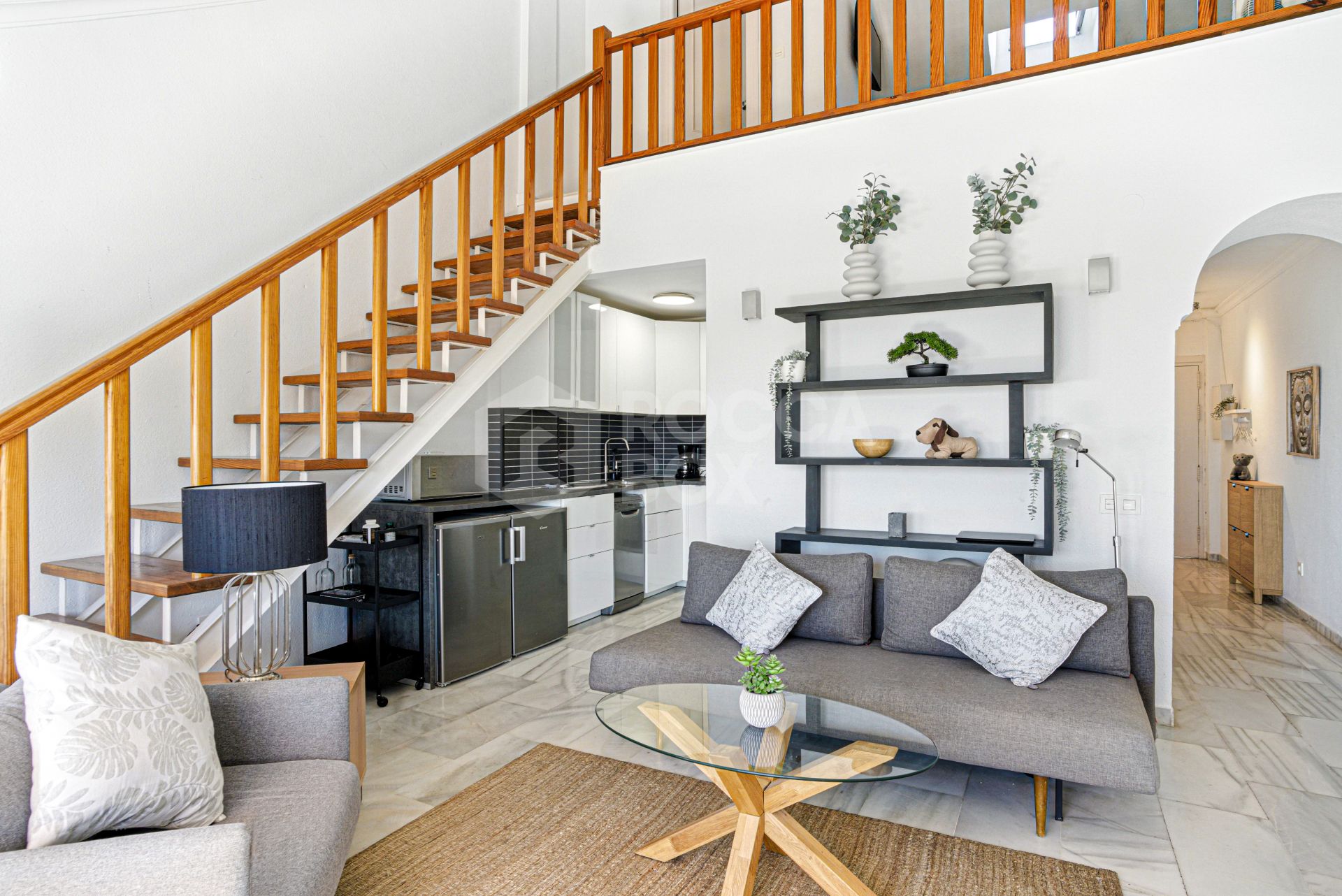 Wonderful south facing. two bedroom duplex penthouse located in the highly sought-after Carolina Park on Marbella’s prestigious Golden Mile