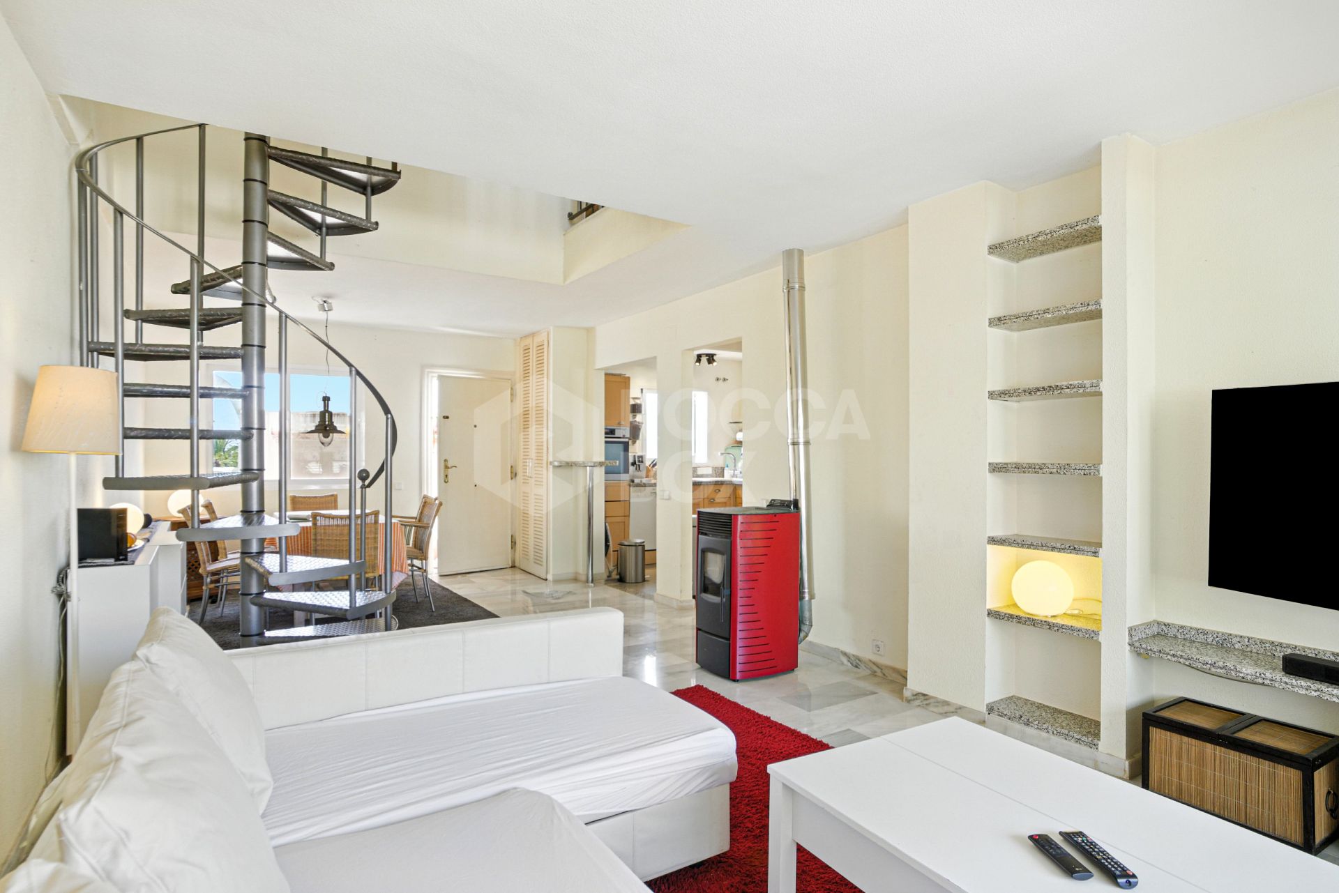 Excellent investment opportunity - south west facing three bedroom, beachfront duplex penthouse located in Playa Real, Marbesa