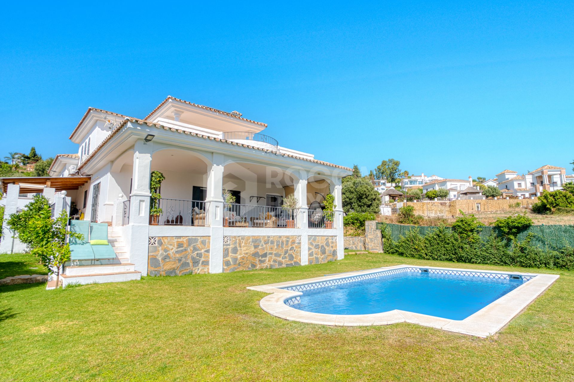 Beautiful five bedroom, Southwest-Facing Villa with Golf Views in Valle Romano (Estepona)