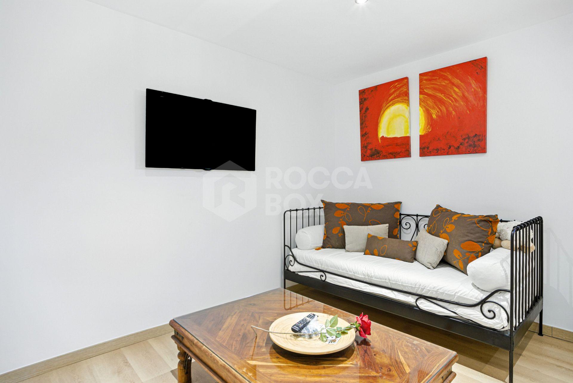 Beautiful five bedroom, Southwest-Facing Villa with Golf Views in Valle Romano (Estepona)