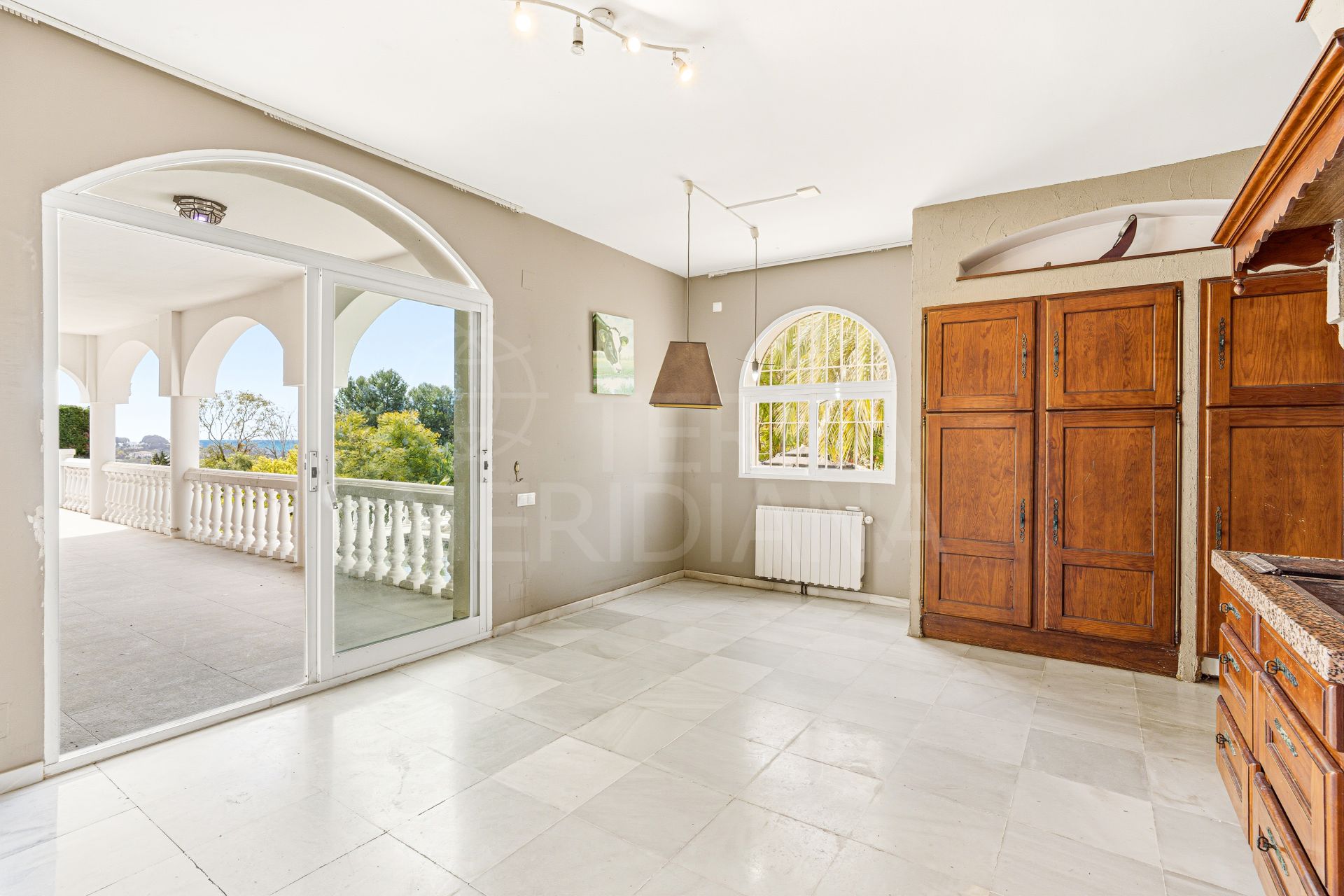 Villa in El Paraiso, Estepona