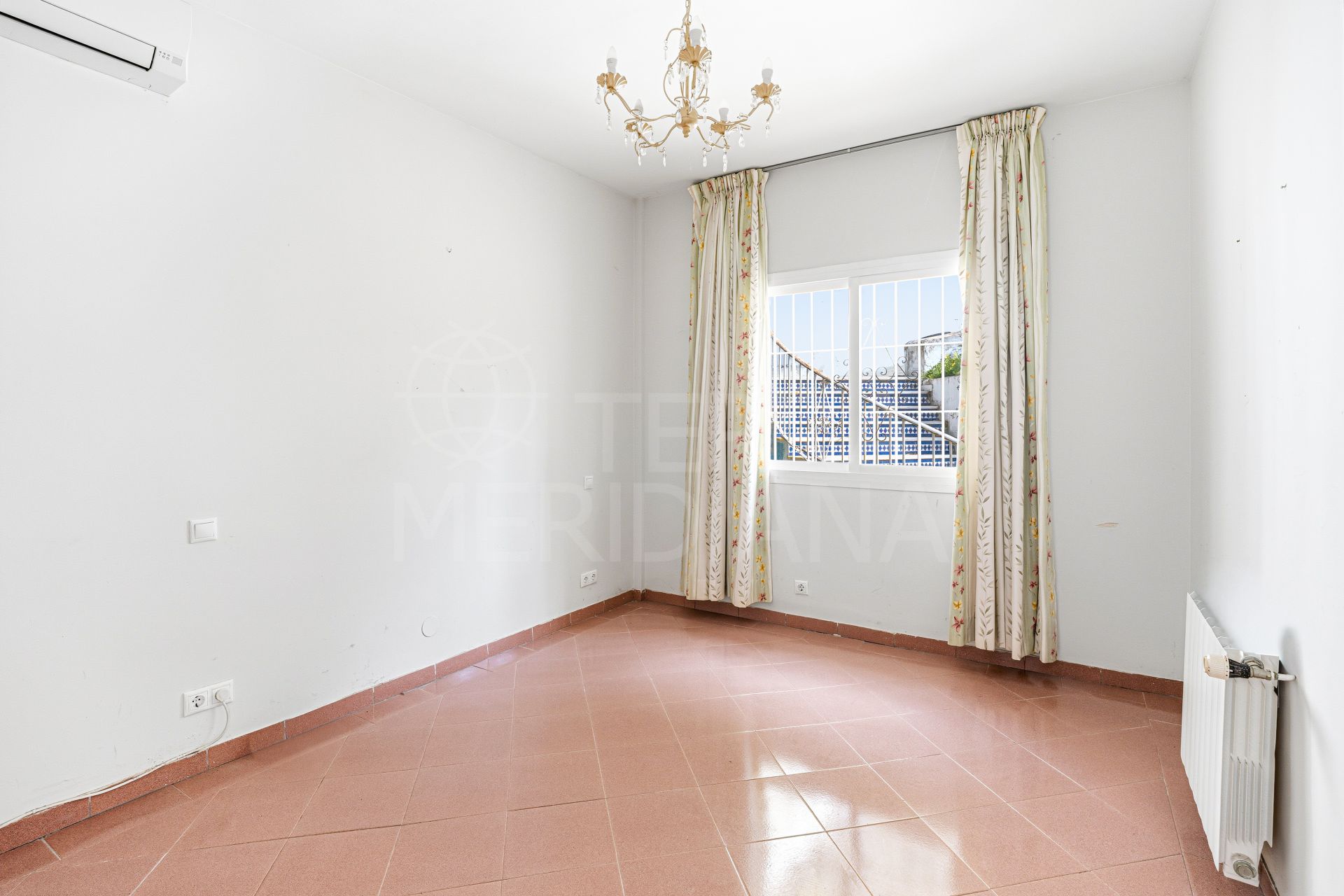 Villa in El Paraiso, Estepona