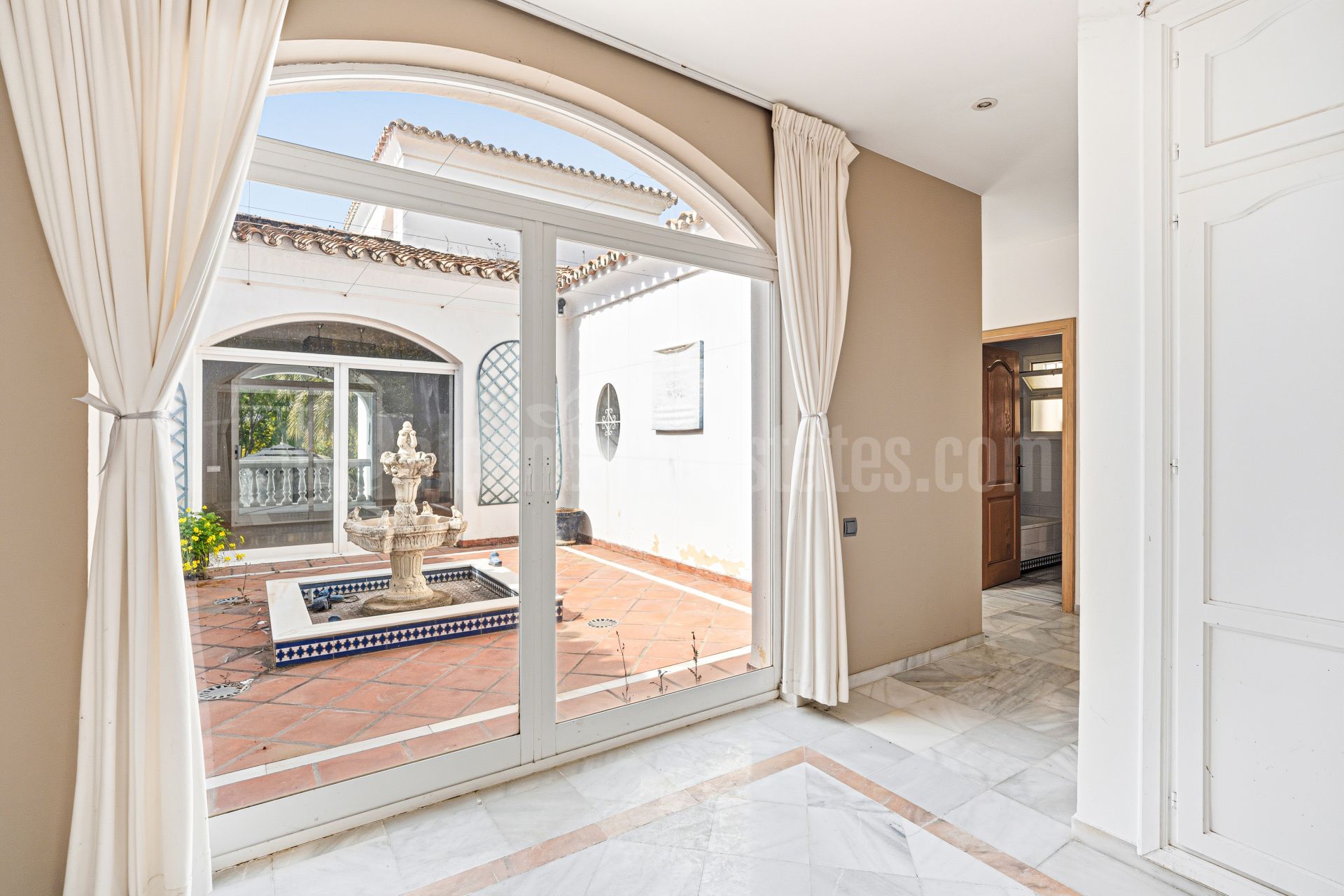 Villa in Paraiso Alto, Benahavis