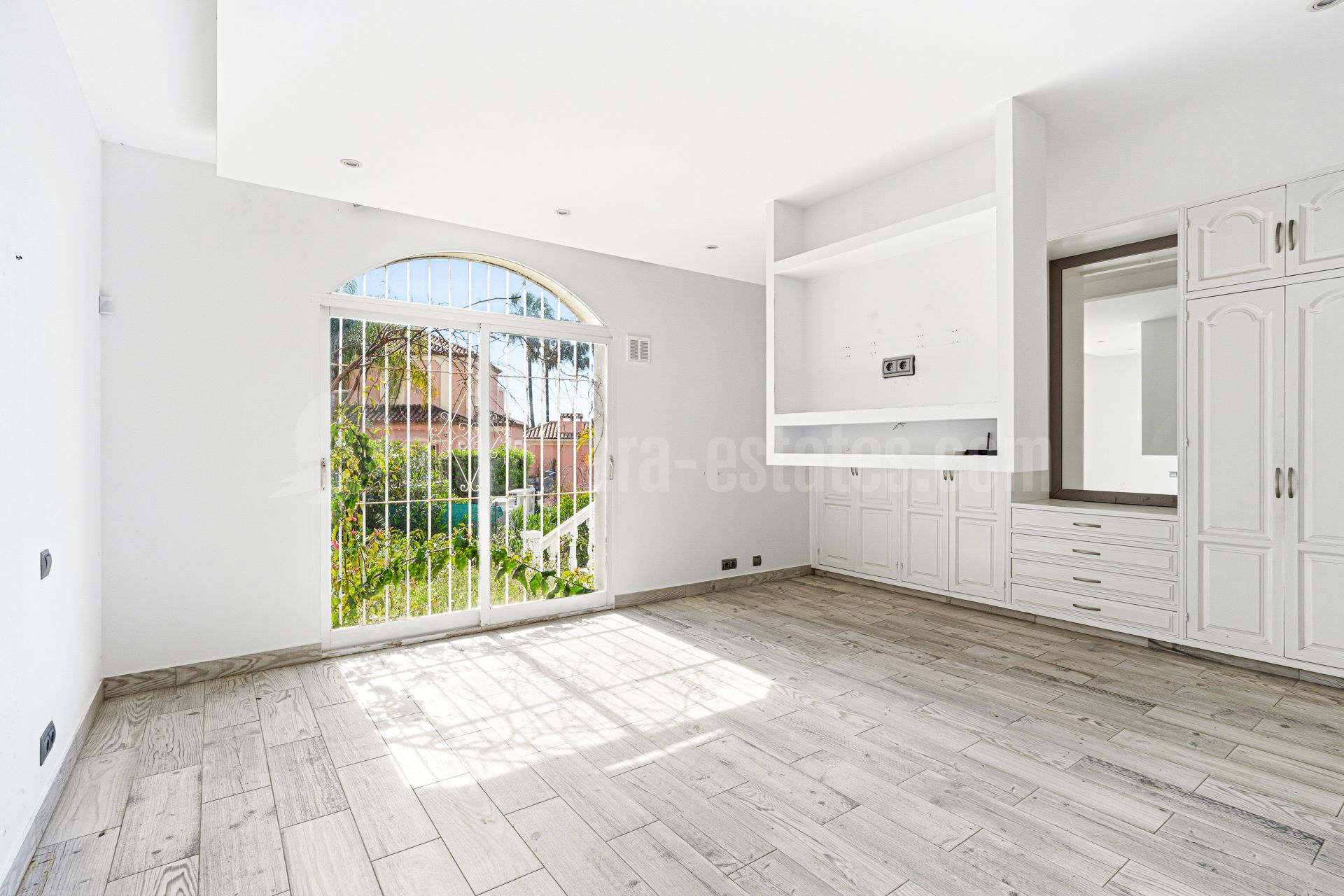 Villa in Paraiso Alto, Benahavis