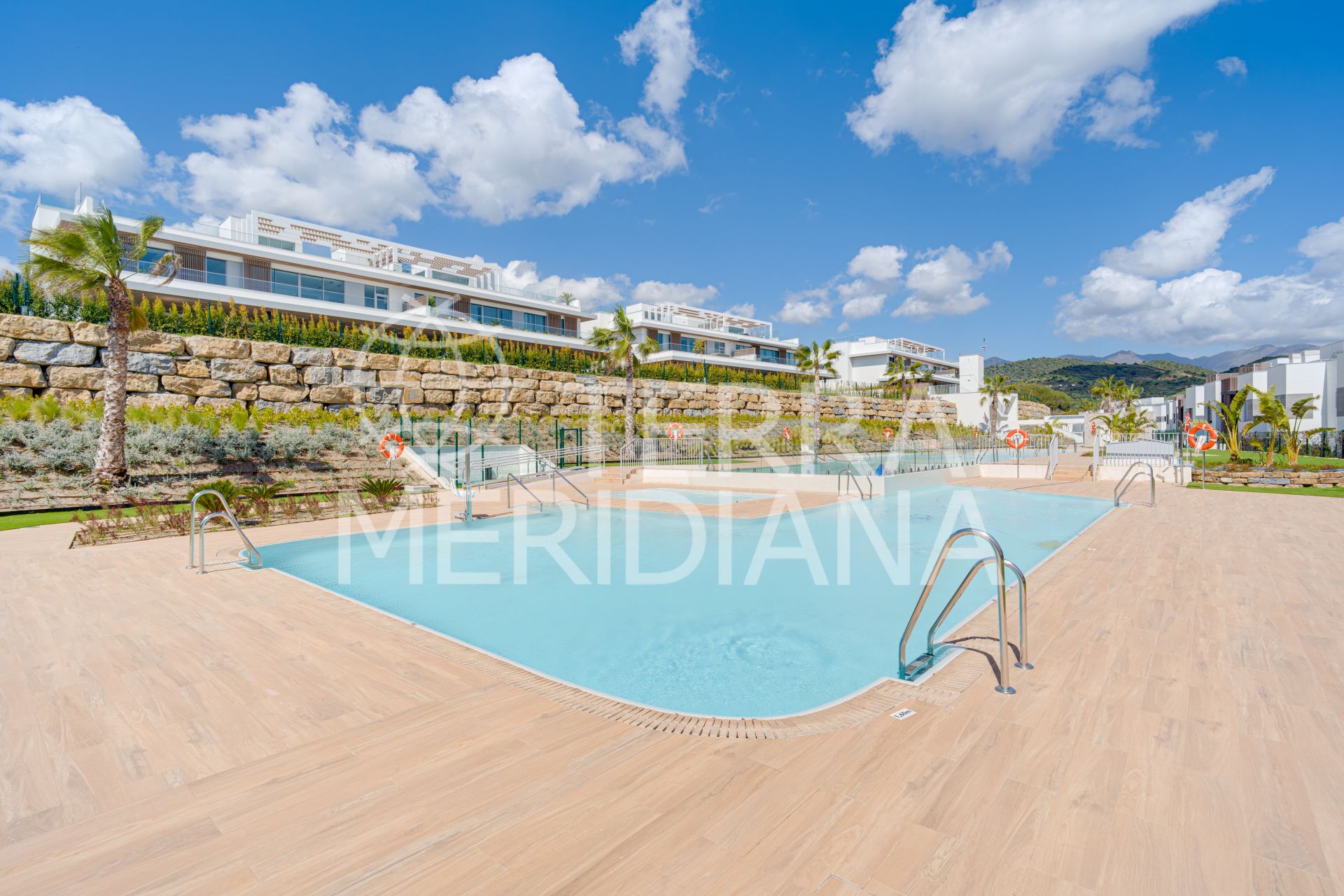 Ground Floor Duplex in Santa Clara, Marbella