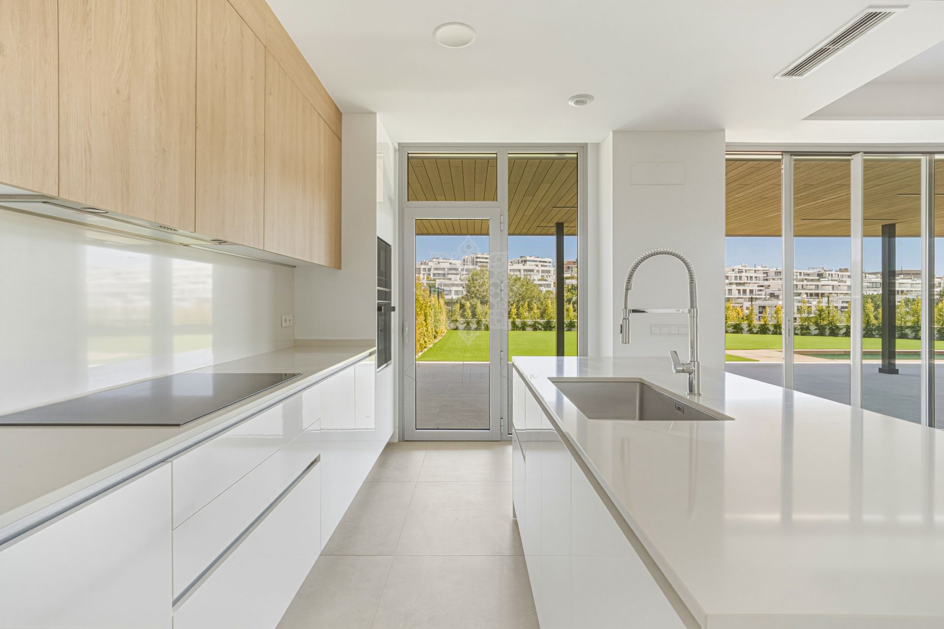 Ground Floor Duplex w Santa Clara, Marbella