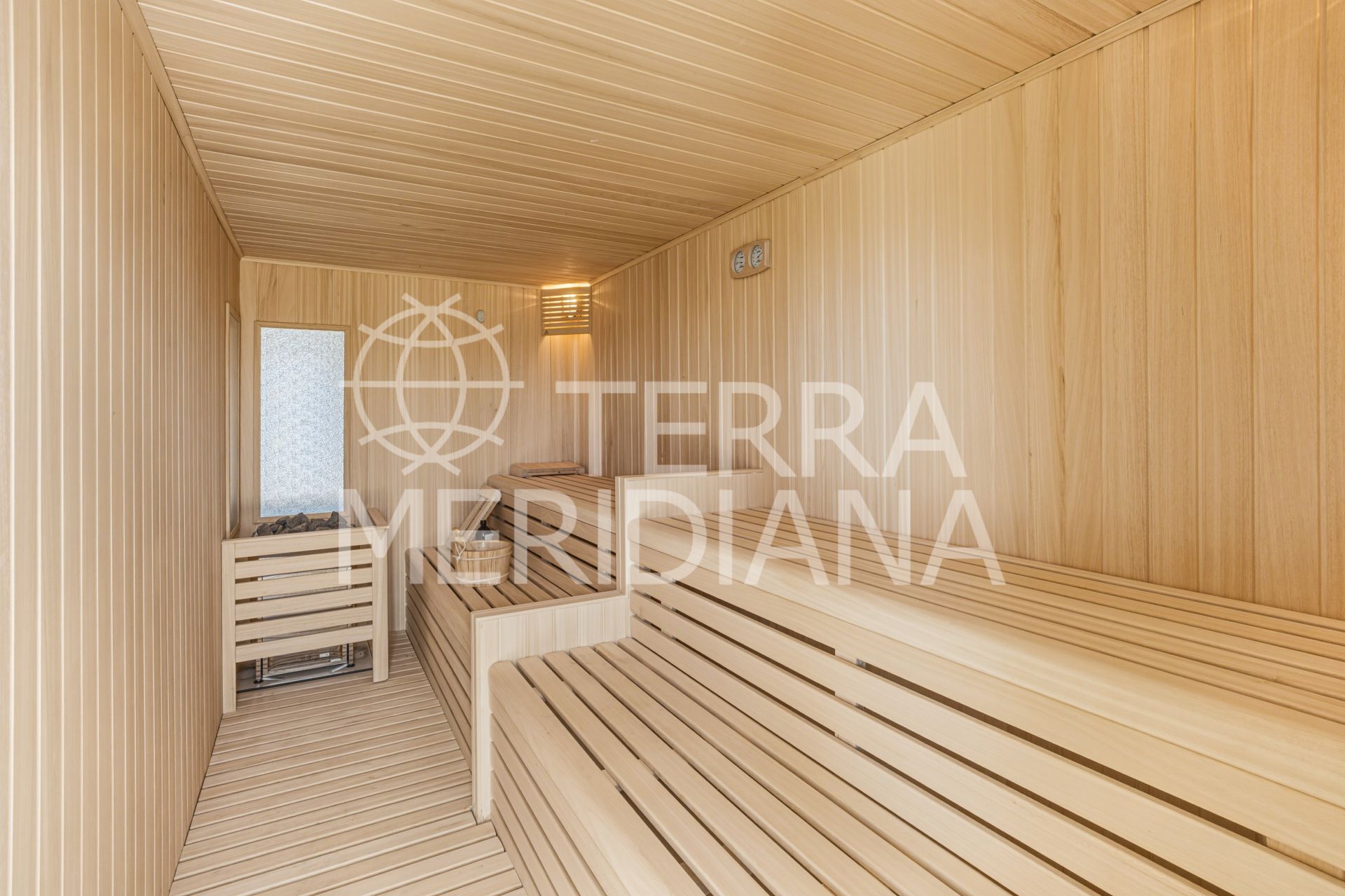 Ground Floor Duplex in Santa Clara, Marbella