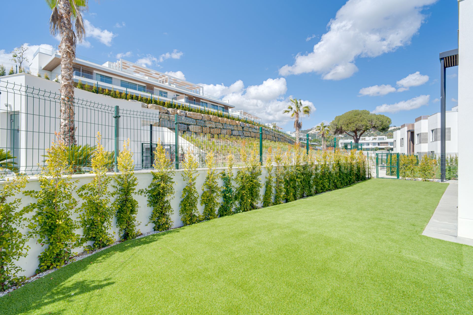 Ground Floor Duplex in Santa Clara, Marbella