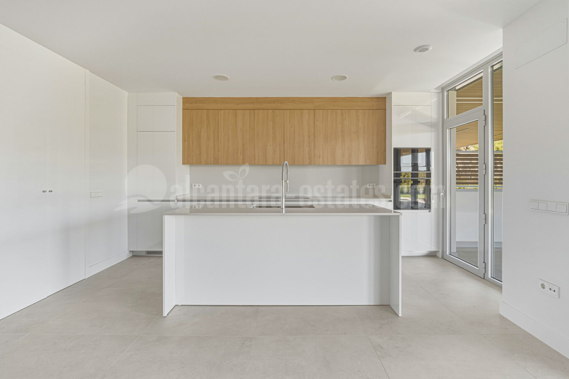 Ground Floor Duplex in Santa Clara, Marbella