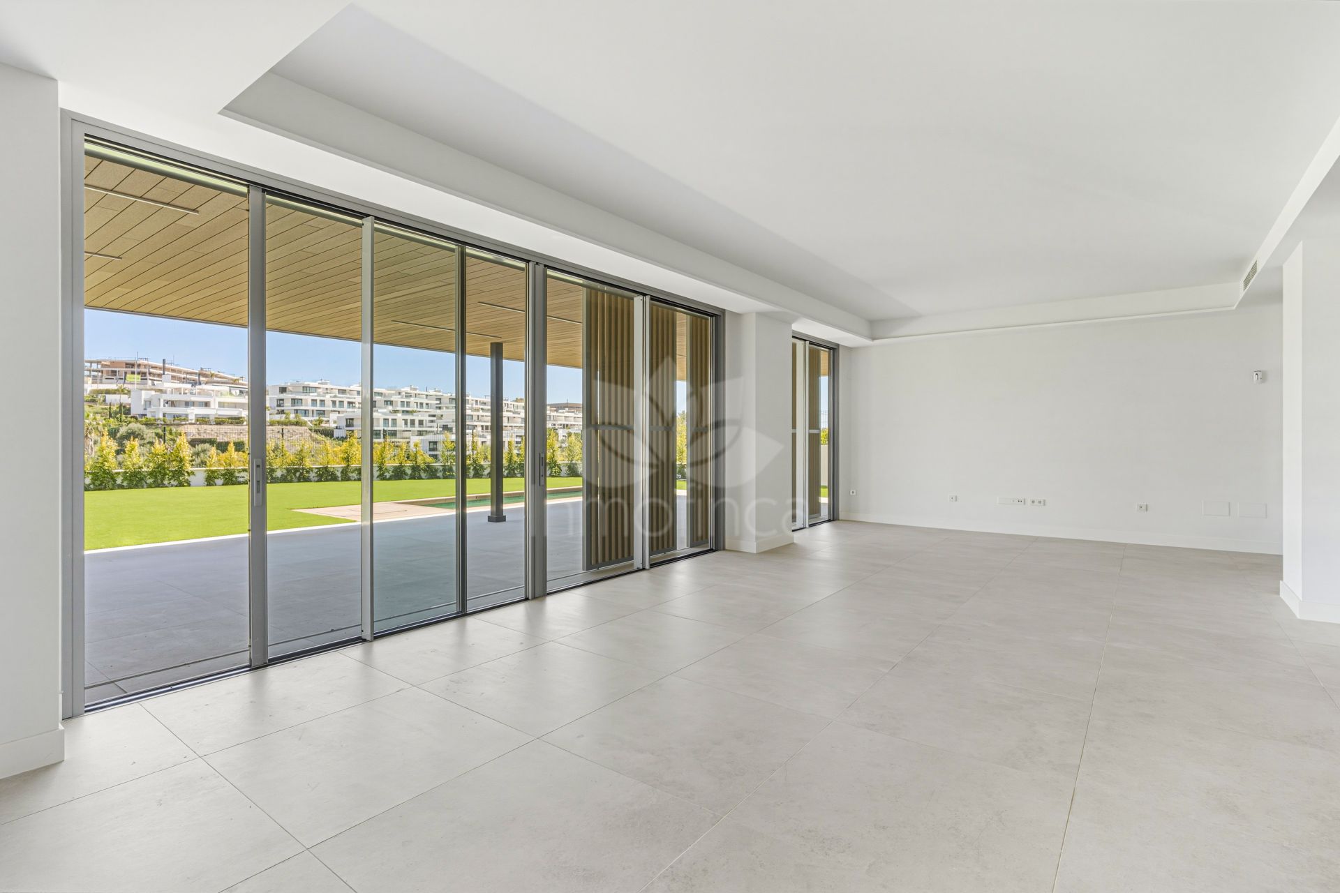 Duplex Planta Baja en Santa Clara, Marbella