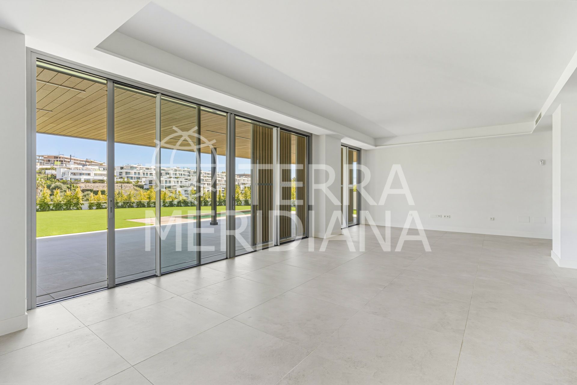 Ground Floor Duplex in Santa Clara, Marbella