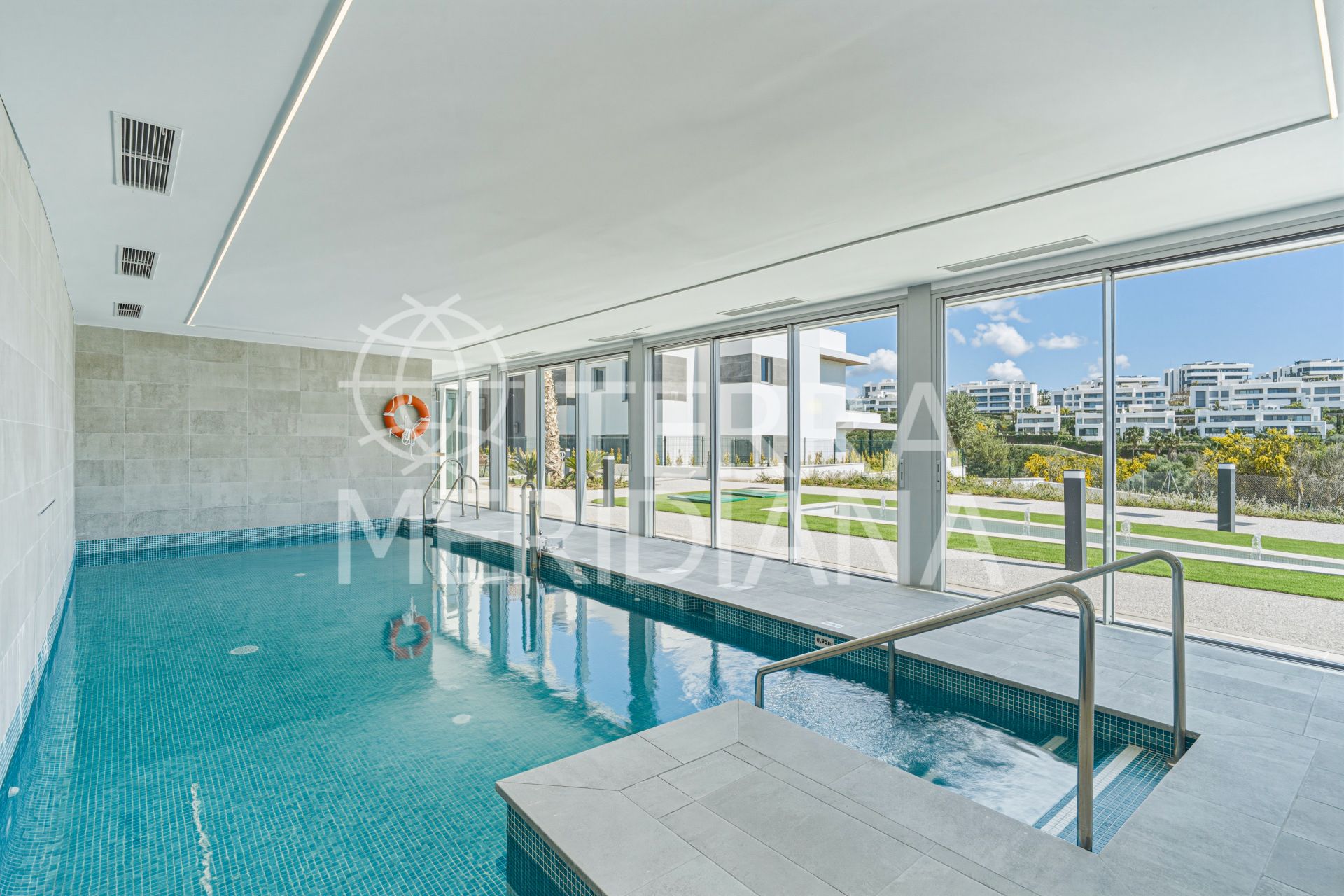 Ground Floor Duplex in Santa Clara, Marbella