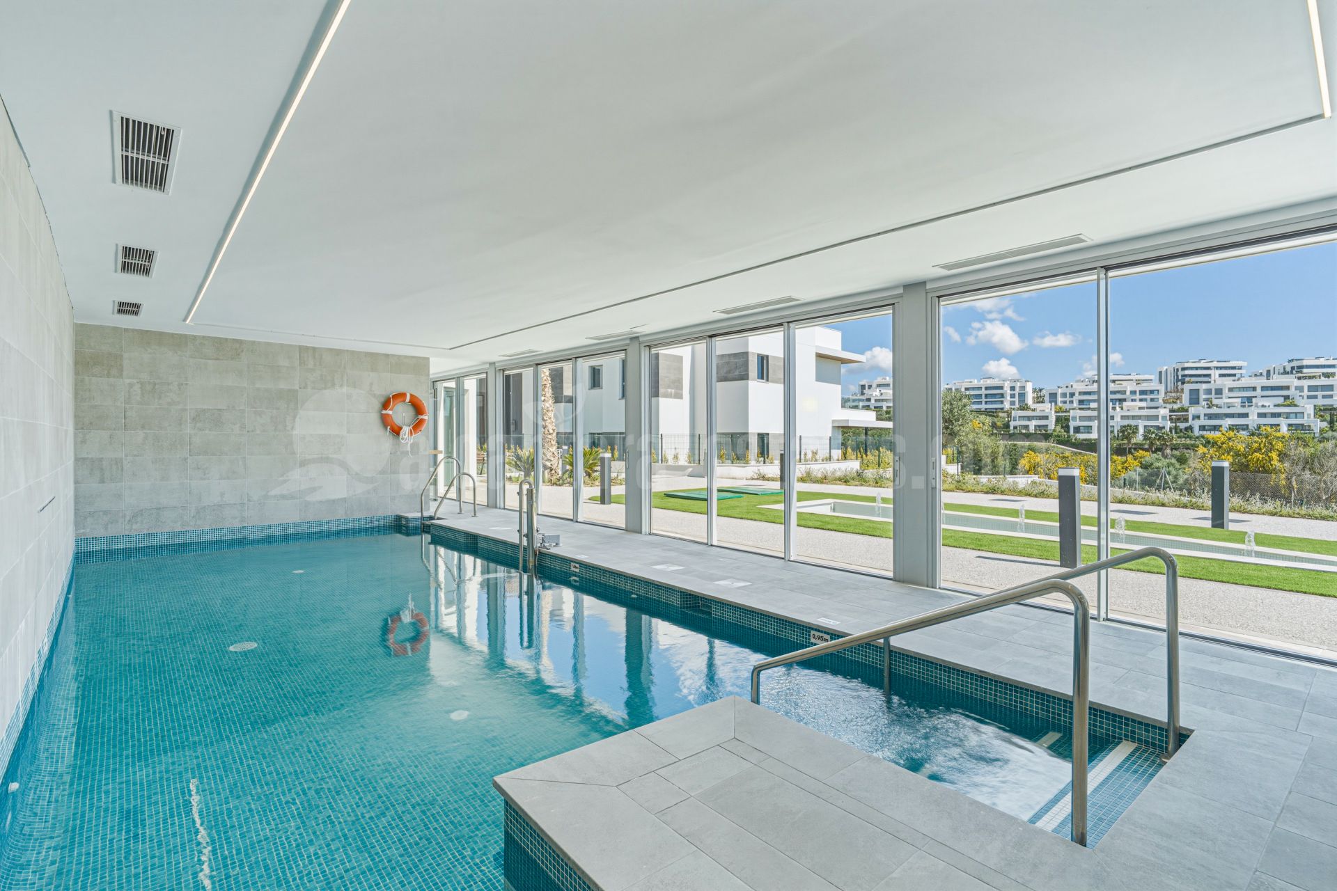 Ground Floor Duplex in Santa Clara, Marbella