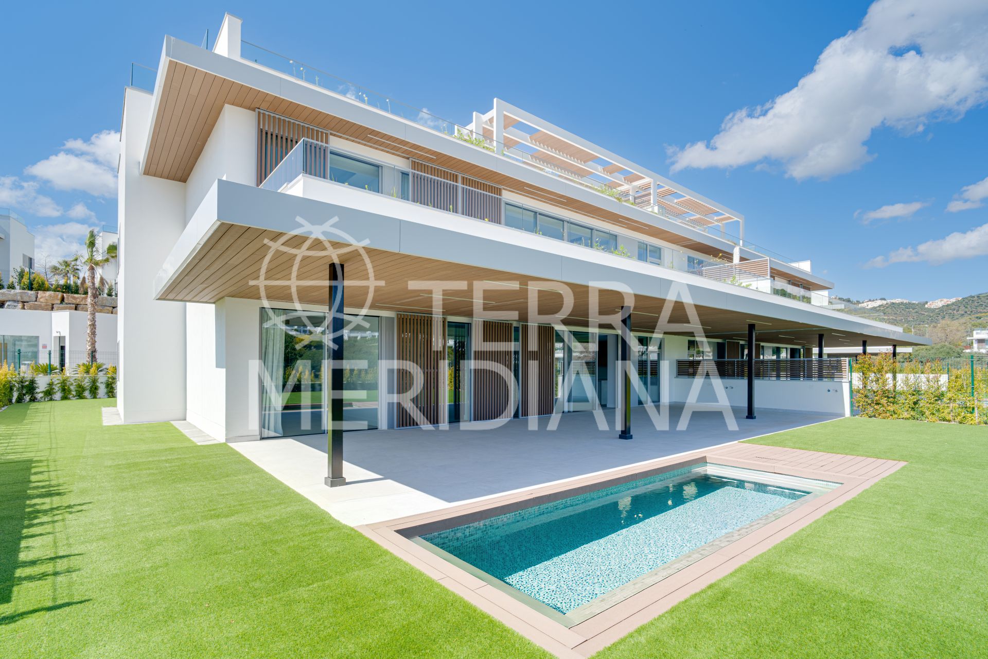 Ground Floor Duplex in Santa Clara, Marbella