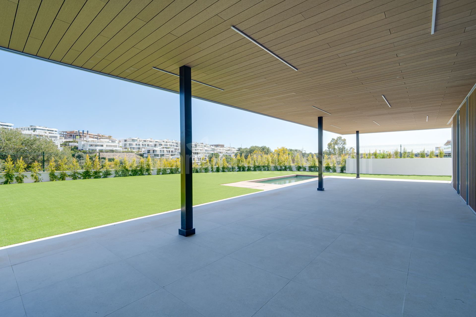 Ground Floor Duplex in Santa Clara, Marbella