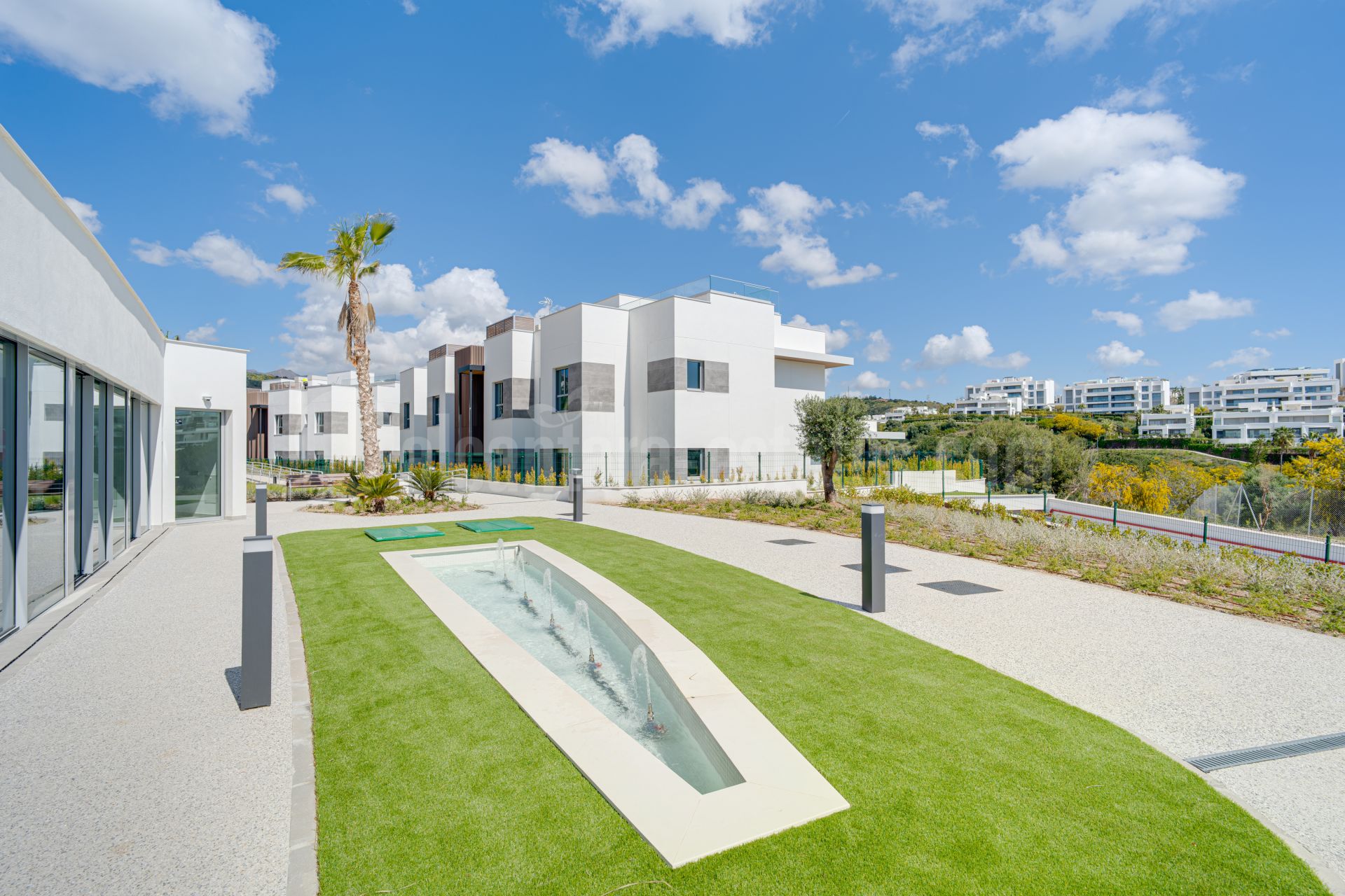 Ground Floor Duplex in Santa Clara, Marbella