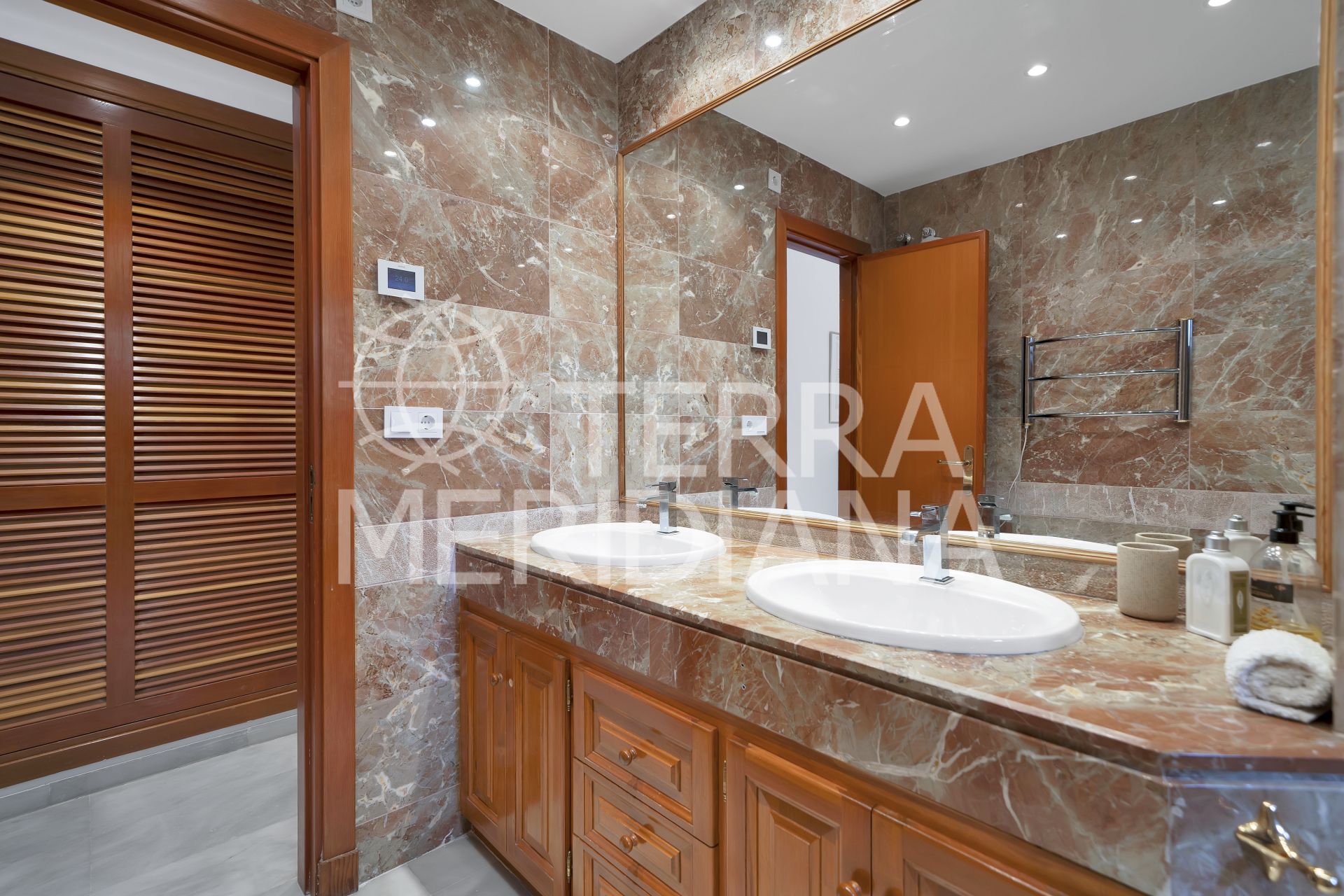 Apartment in Los Naranjos, Marbella