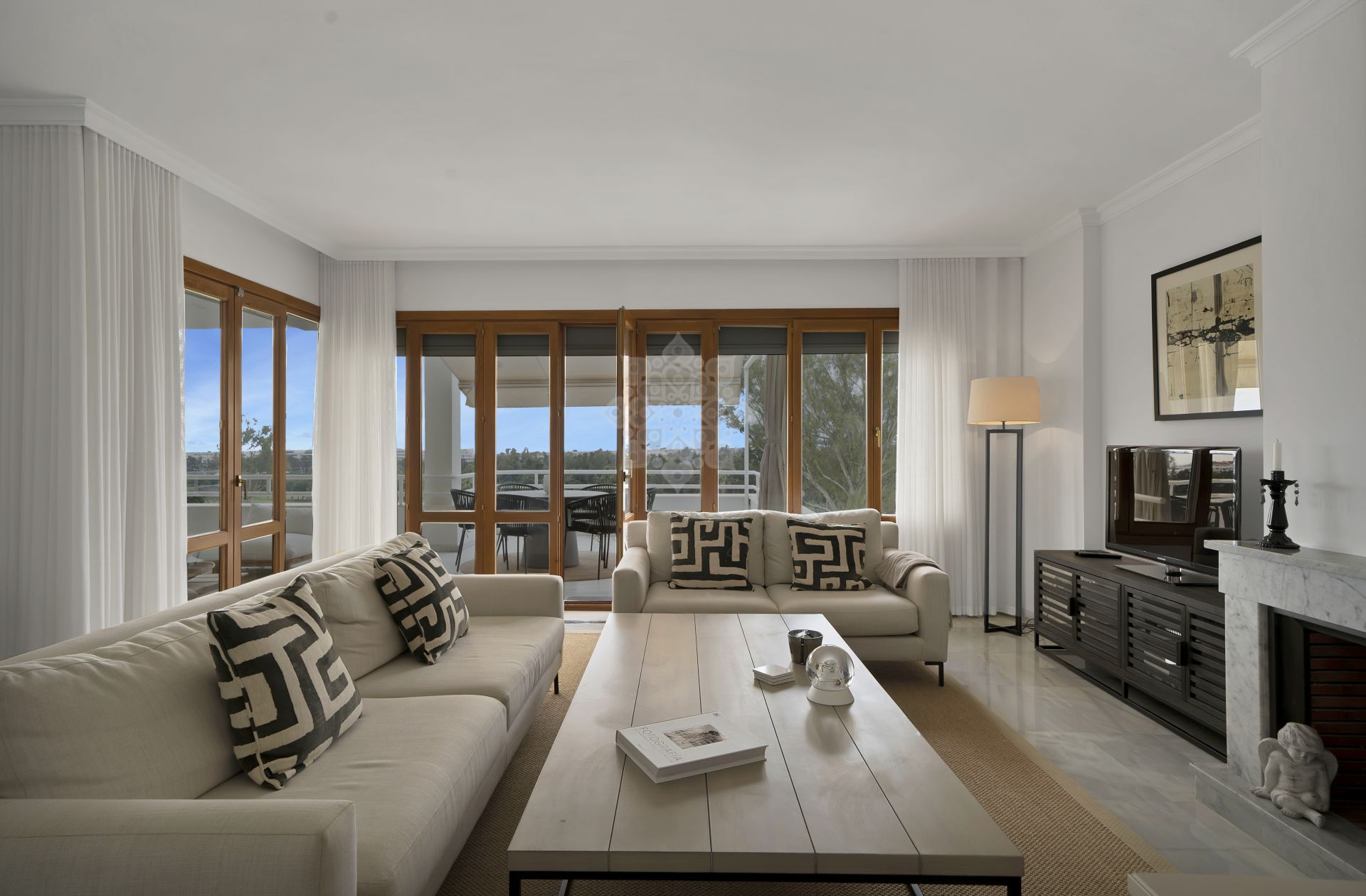 Apartamento en Los Naranjos, Marbella