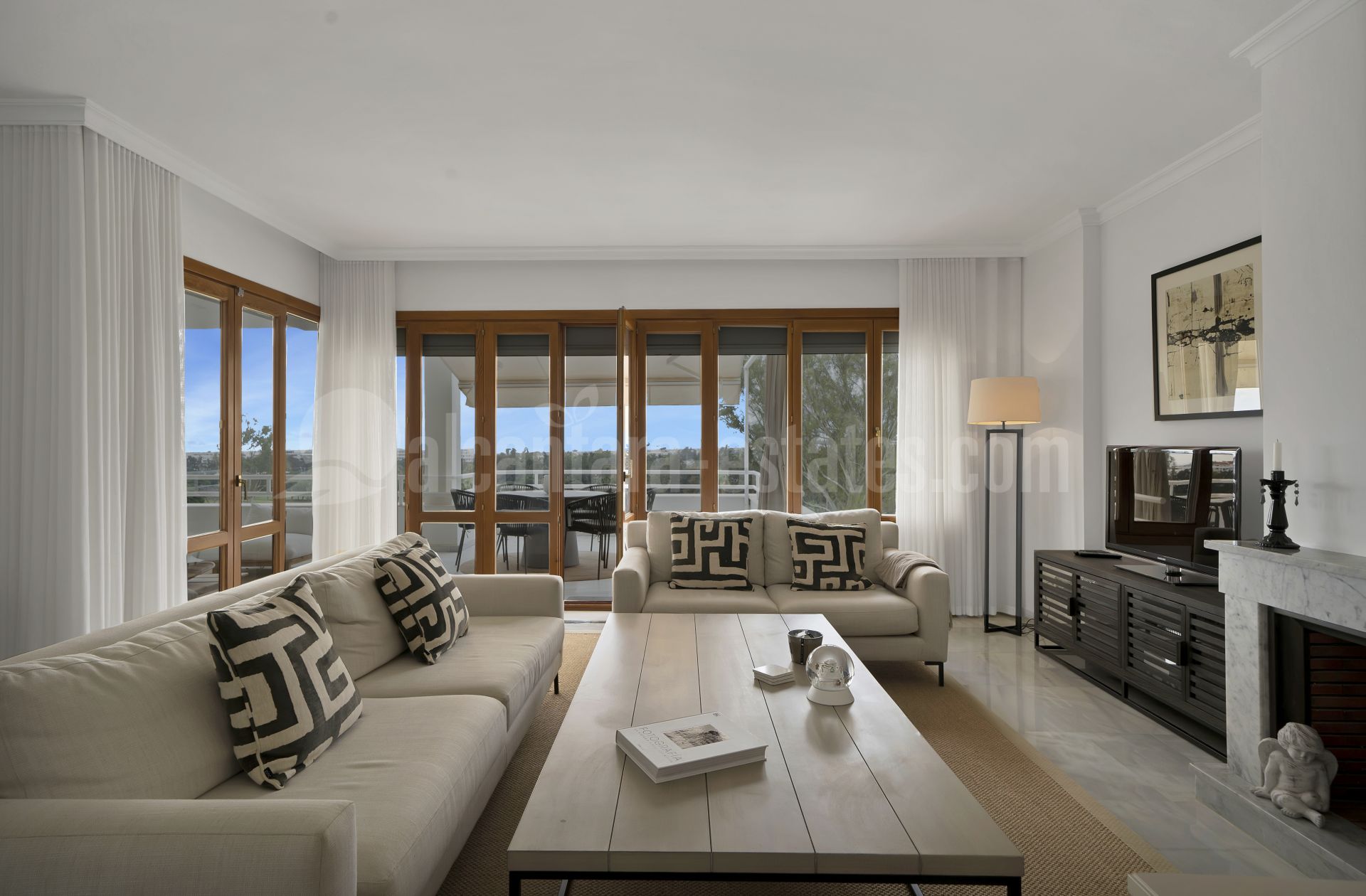 Apartment in Los Naranjos, Marbella