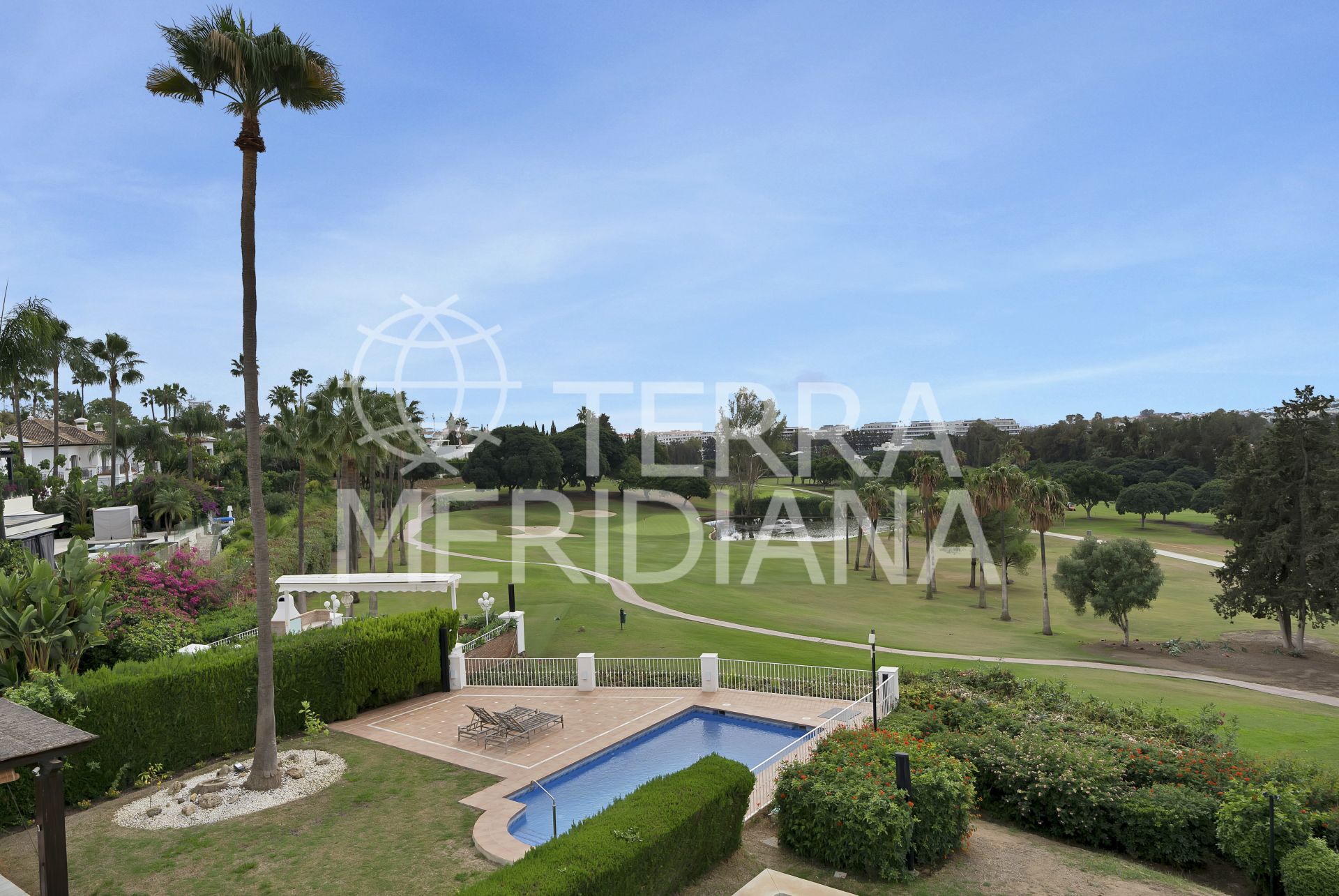 Apartment in Los Naranjos, Marbella