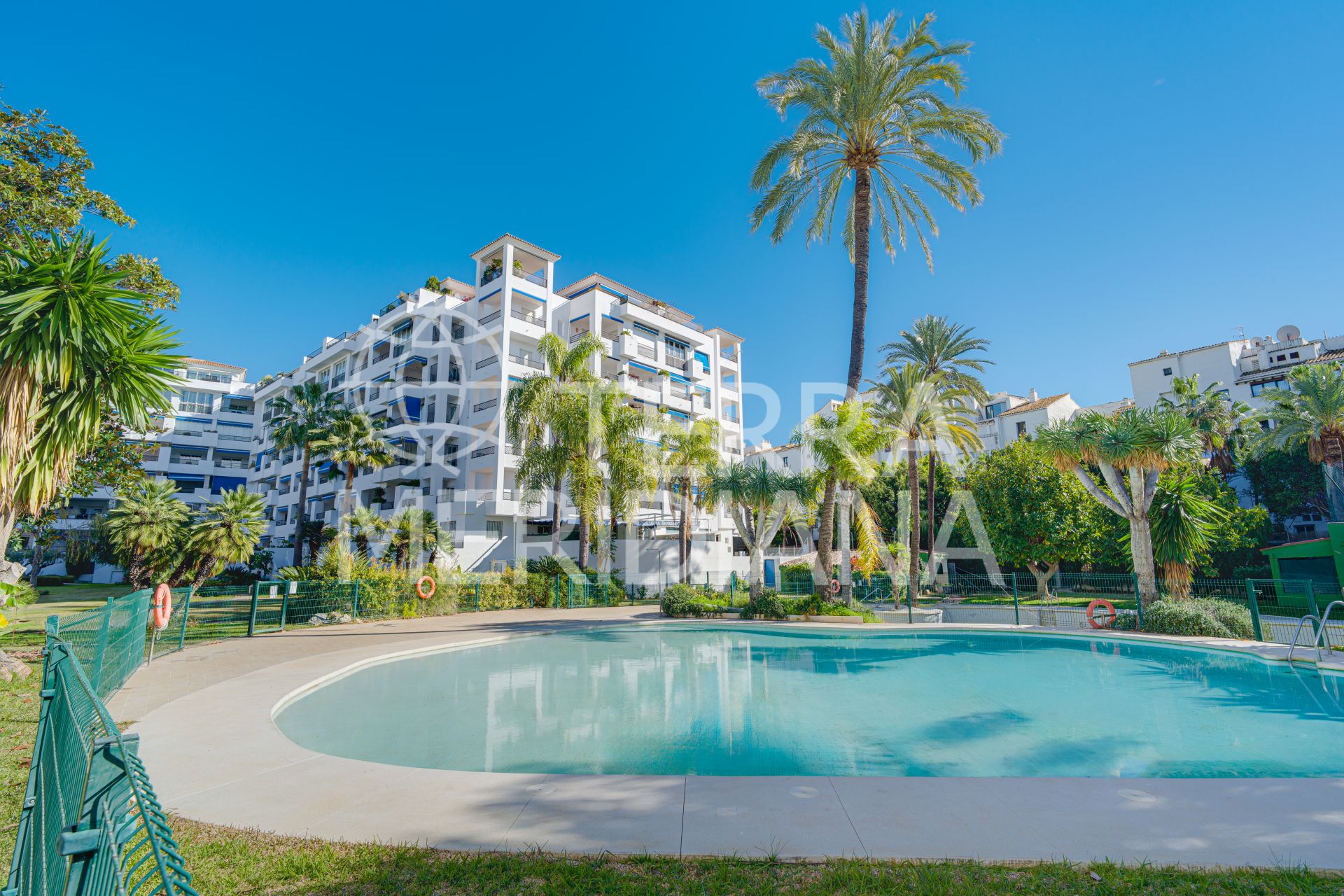 Duplex Penthouse in Marbella - Puerto Banus, Marbella