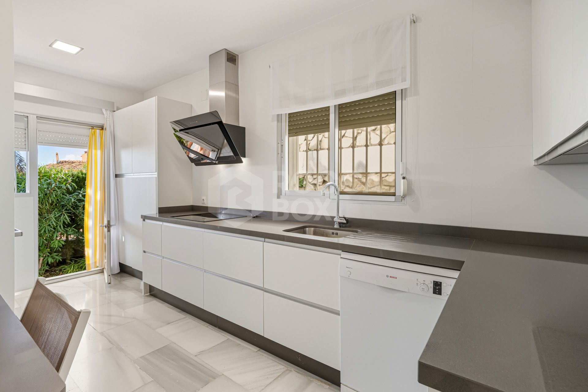 Excellent Reform Opportunity - Beautiful south facing, three bedroom Villa located in Riviera del Sol, Mijas Costa