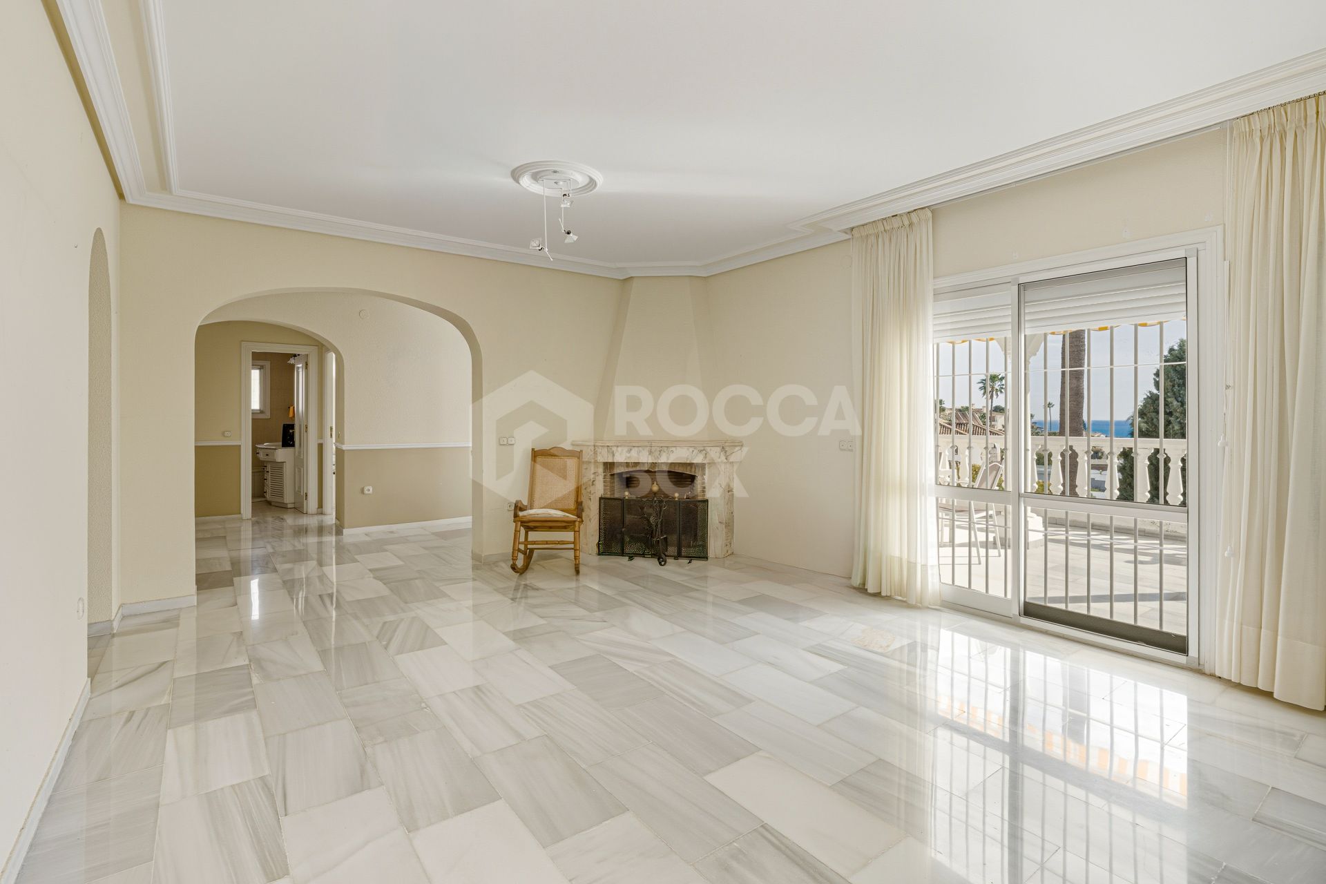 Excellent Reform Opportunity - Beautiful south facing, three bedroom Villa located in Riviera del Sol, Mijas Costa