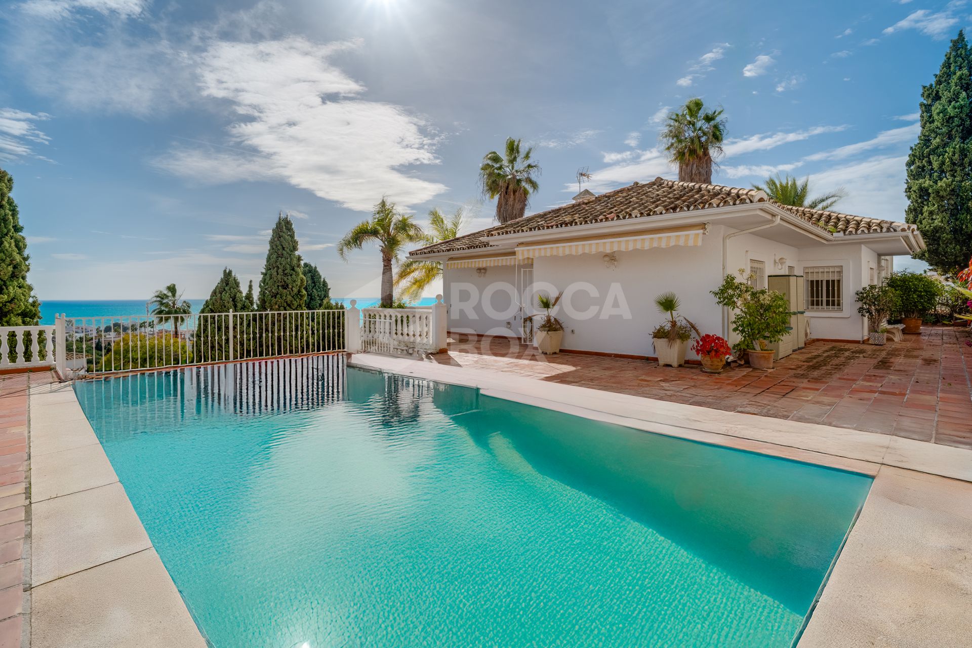 Excellent Reform Opportunity - Beautiful south facing, three bedroom Villa located in Riviera del Sol, Mijas Costa